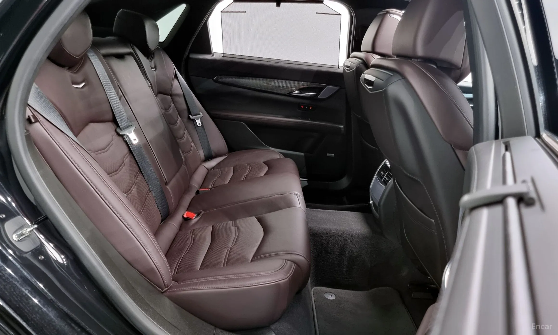 Cadillac CT6 превью 12