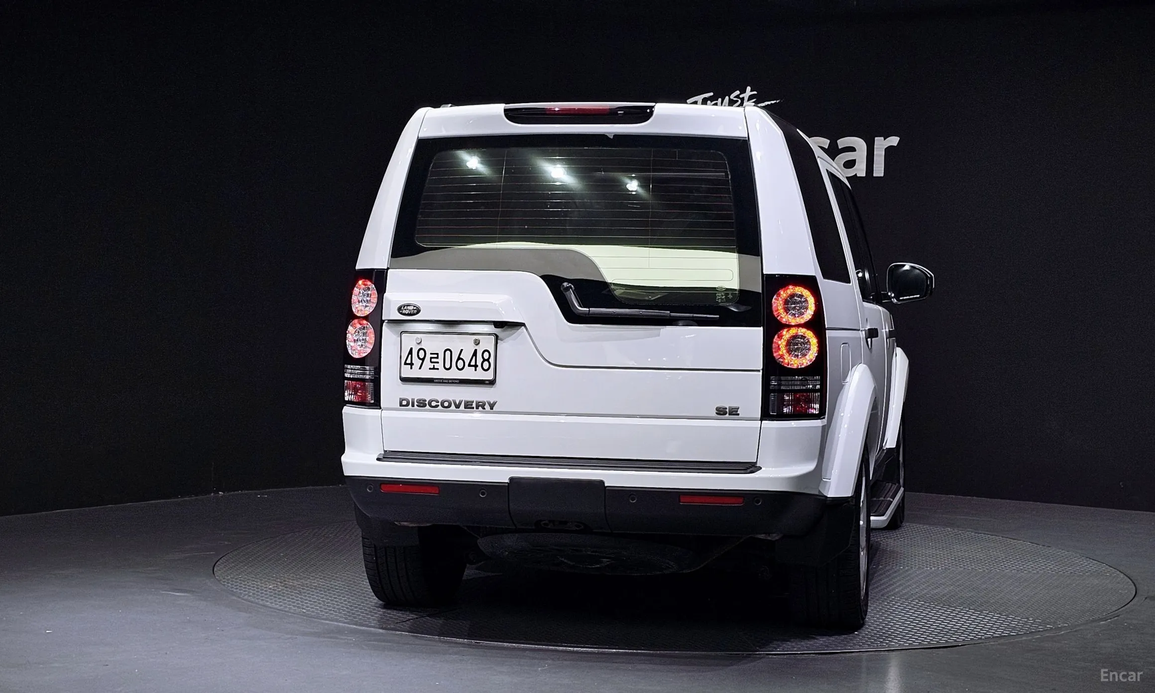 Land Rover Discovery 4 превью 3