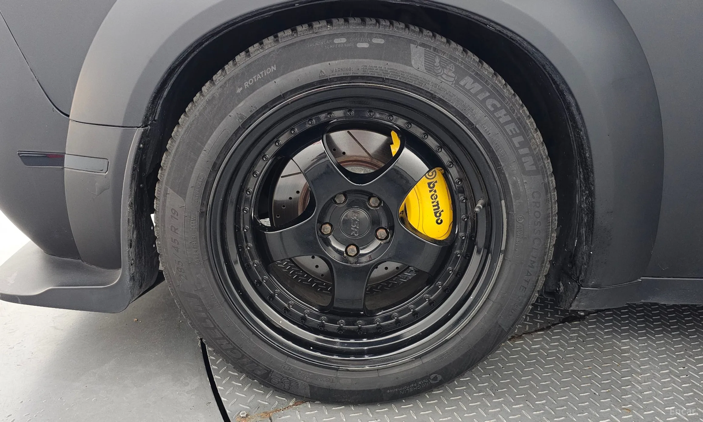 Dodge Challenger превью 5