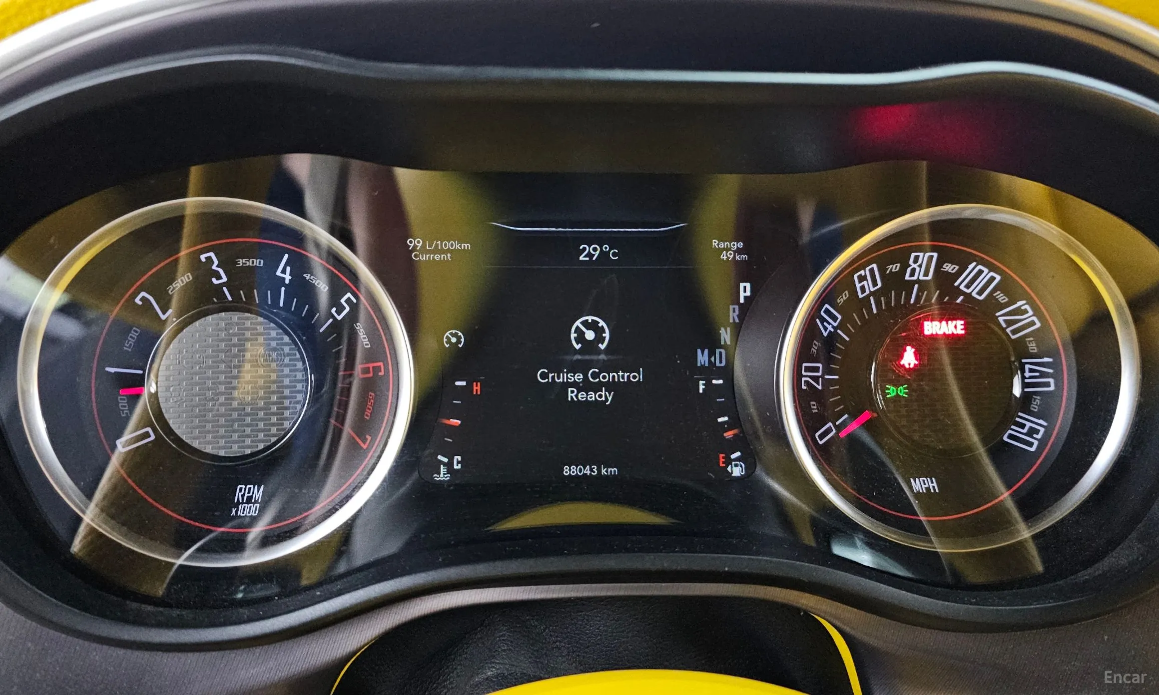 Dodge Challenger превью 8