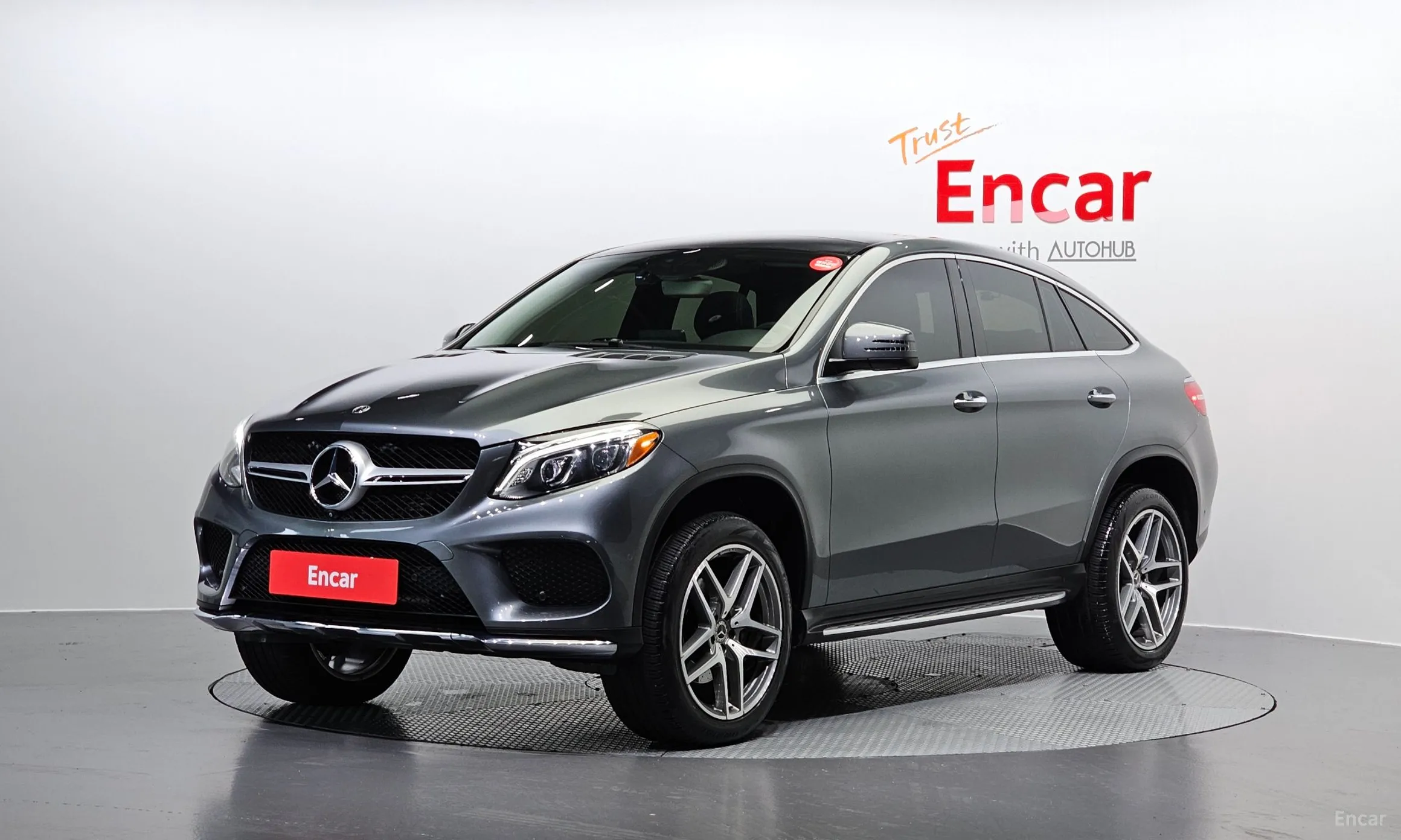 Mercedes Benz GLE-Class W166