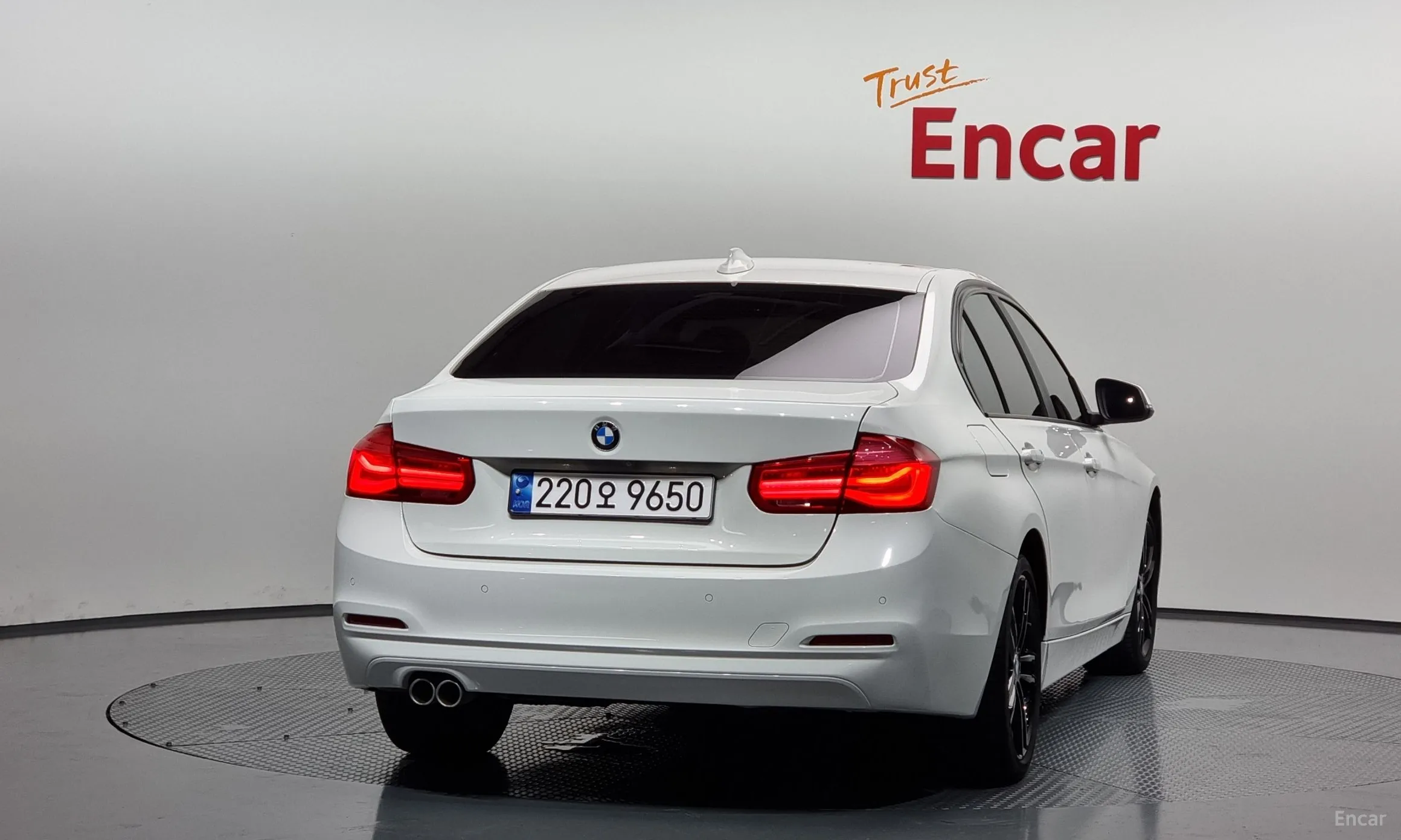 BMW 3 Series (F30) превью 3