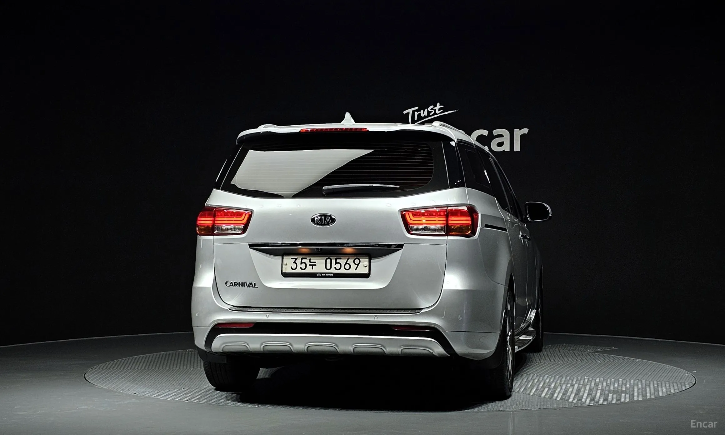 Kia Carnival превью 3