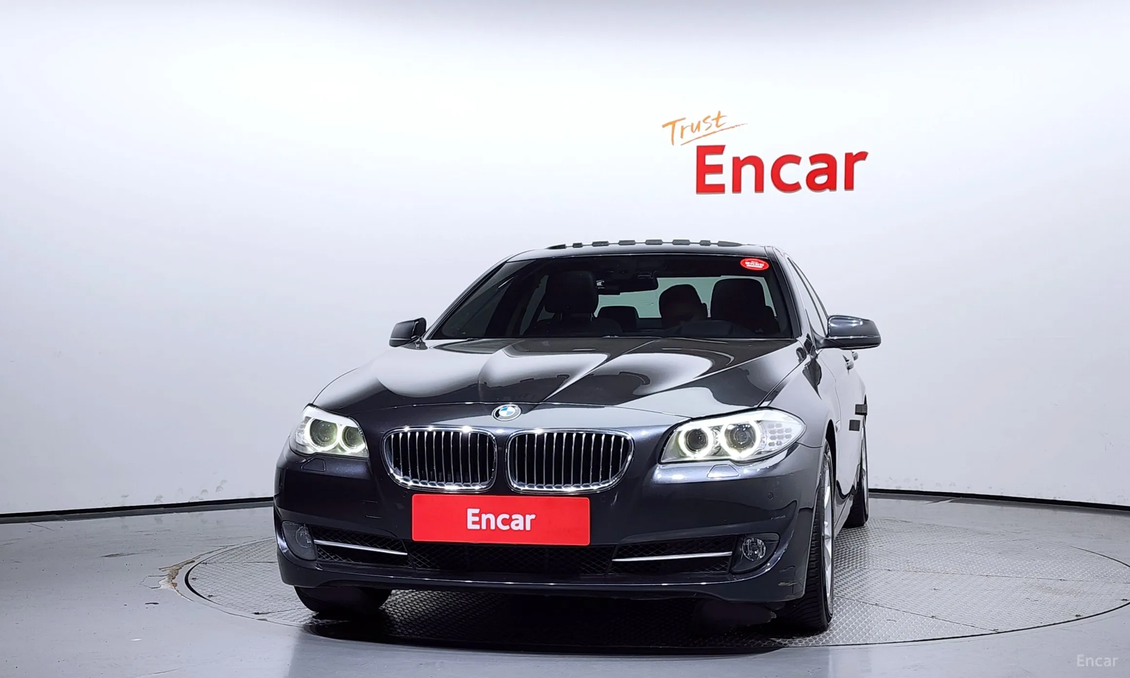 BMW 5 Series (F10) превью 2