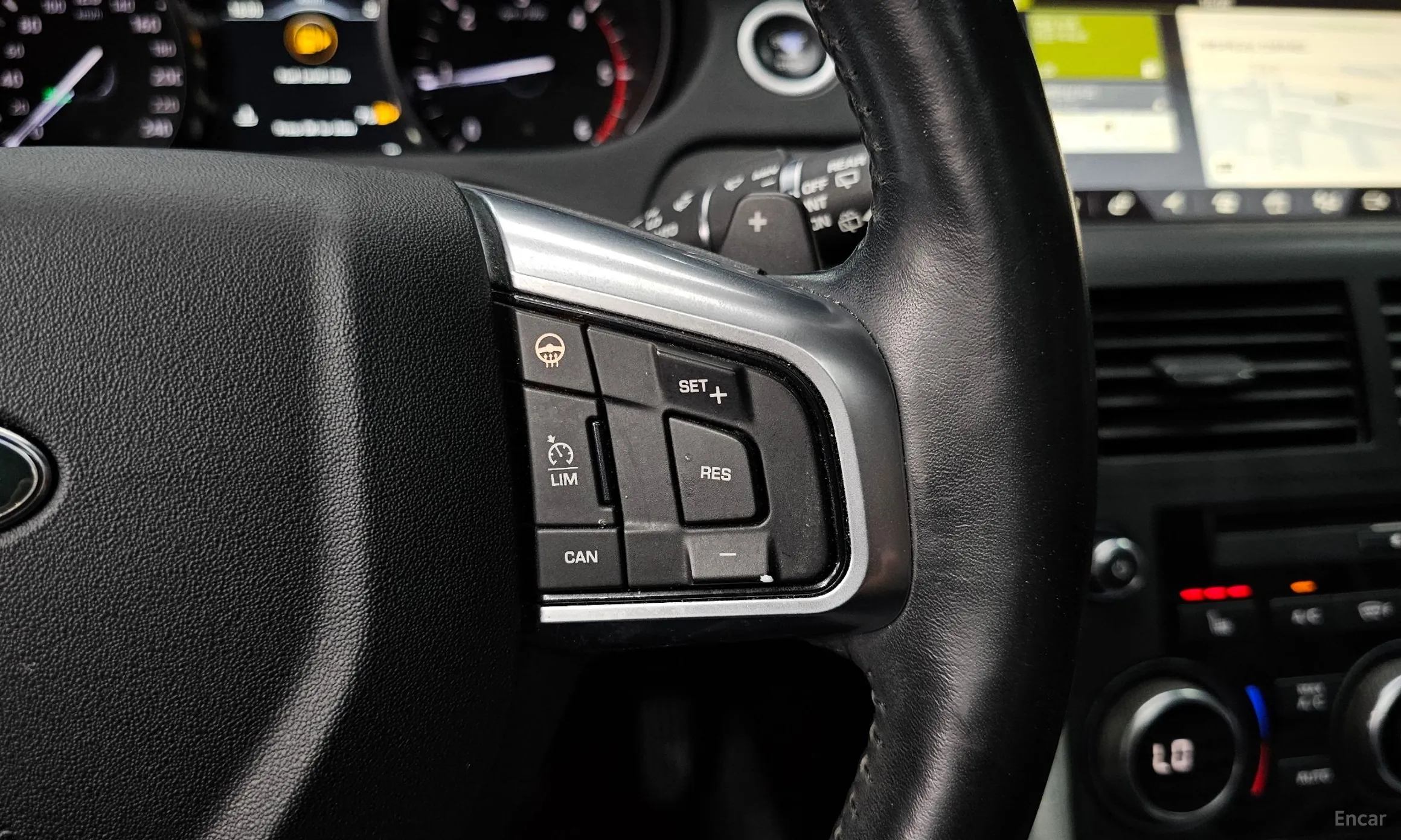 Land Rover Discovery Sports превью 18