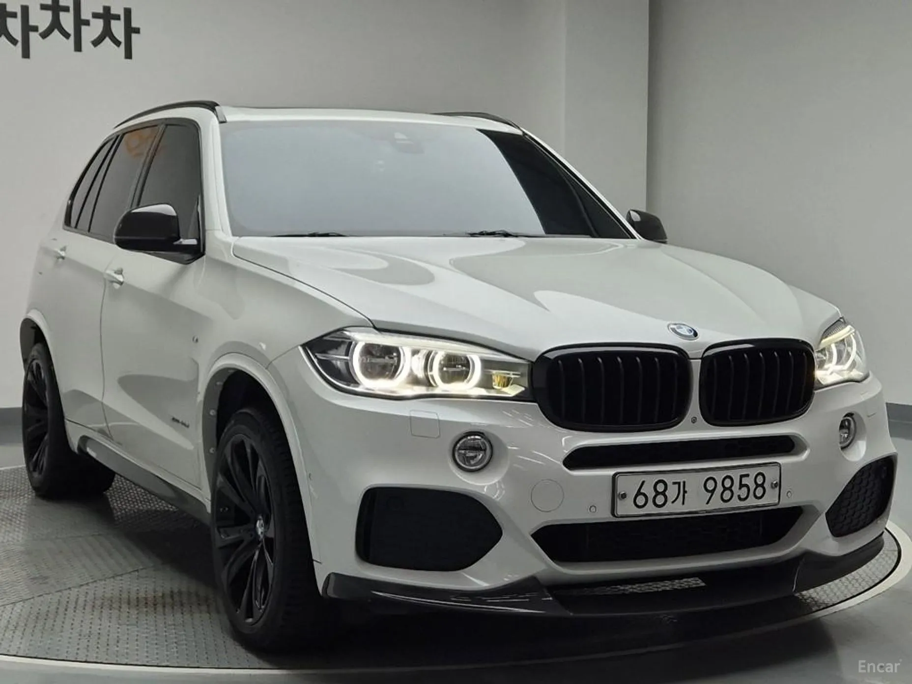 X5 (F15)