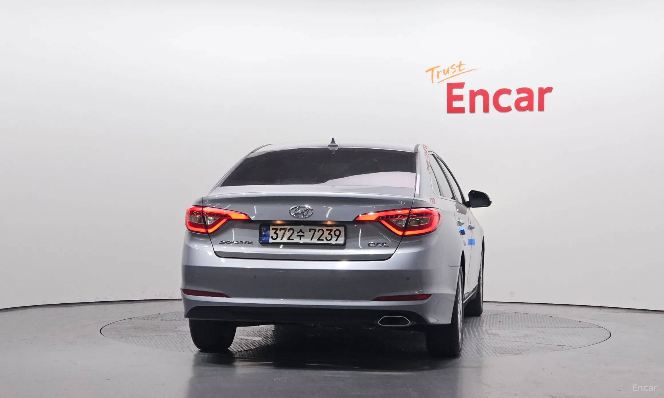 Hyundai LF Sonata превью 3