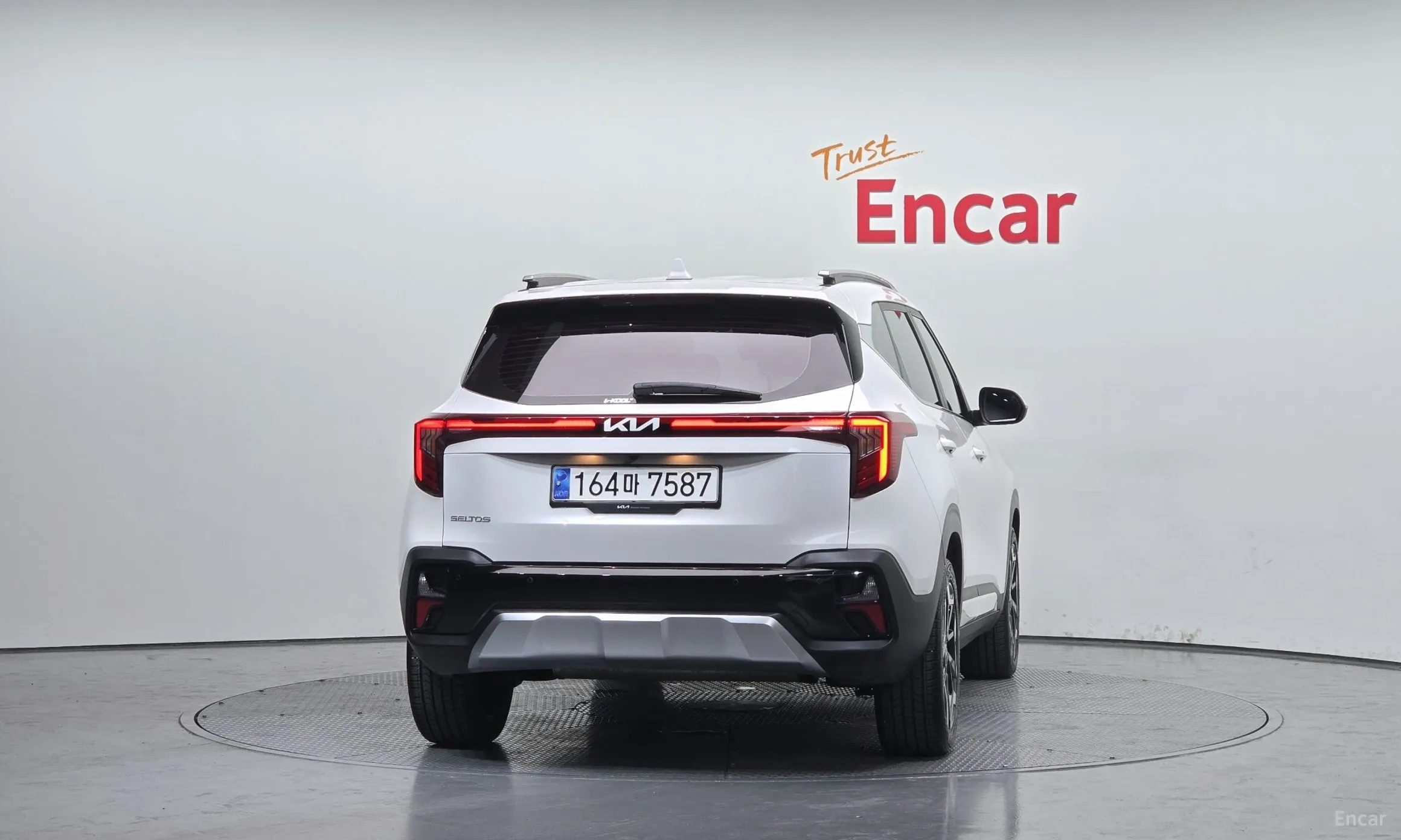 Kia Seltos превью 3