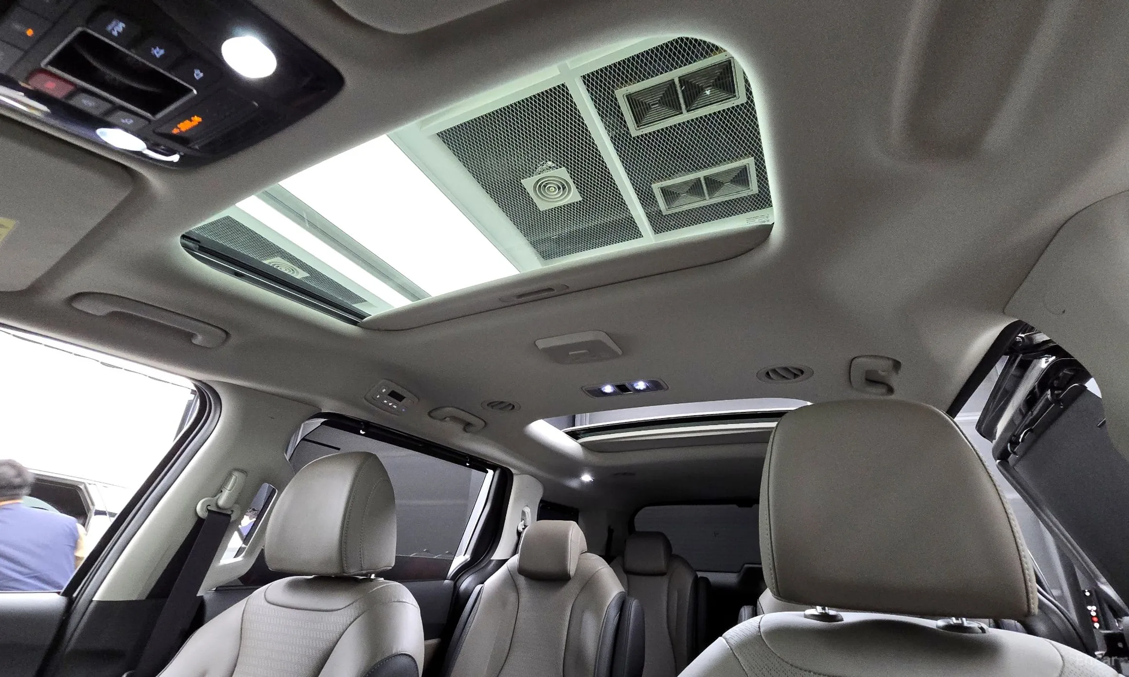 Kia Carnival 4th Generation превью 18