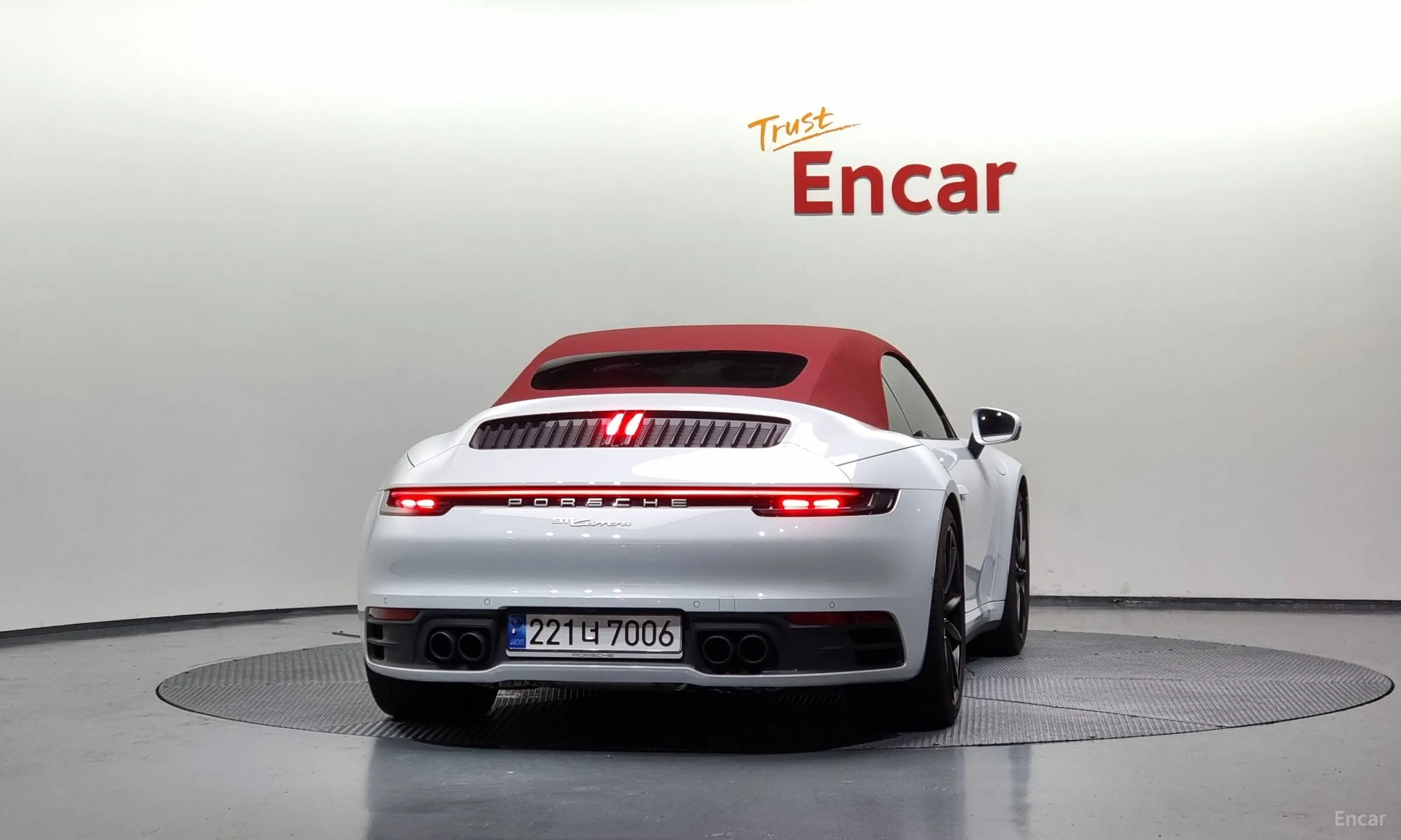 Porsche 911 (992) превью 3
