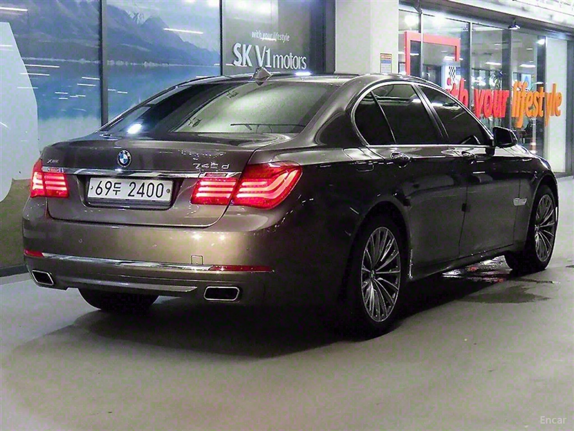 BMW 7 Series (F01) превью 3