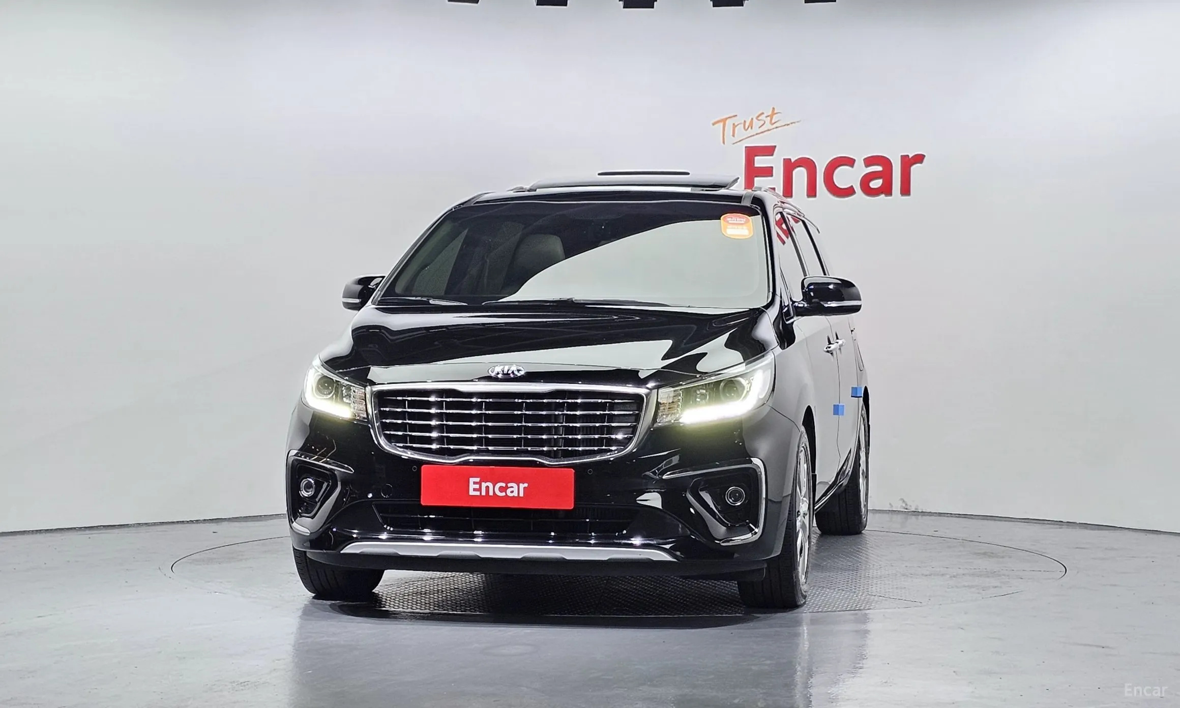 Kia Carnival превью 2