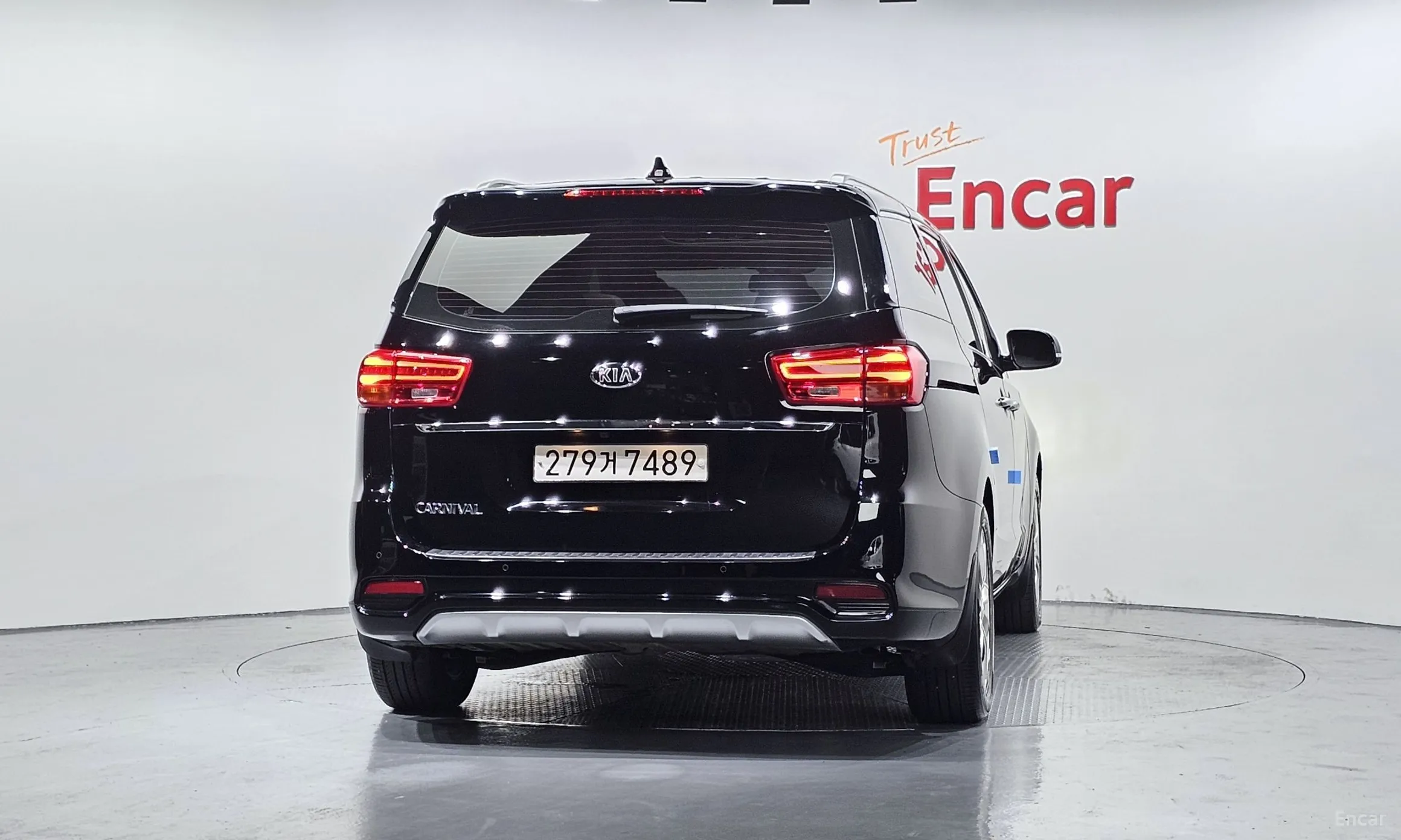 Kia Carnival превью 3