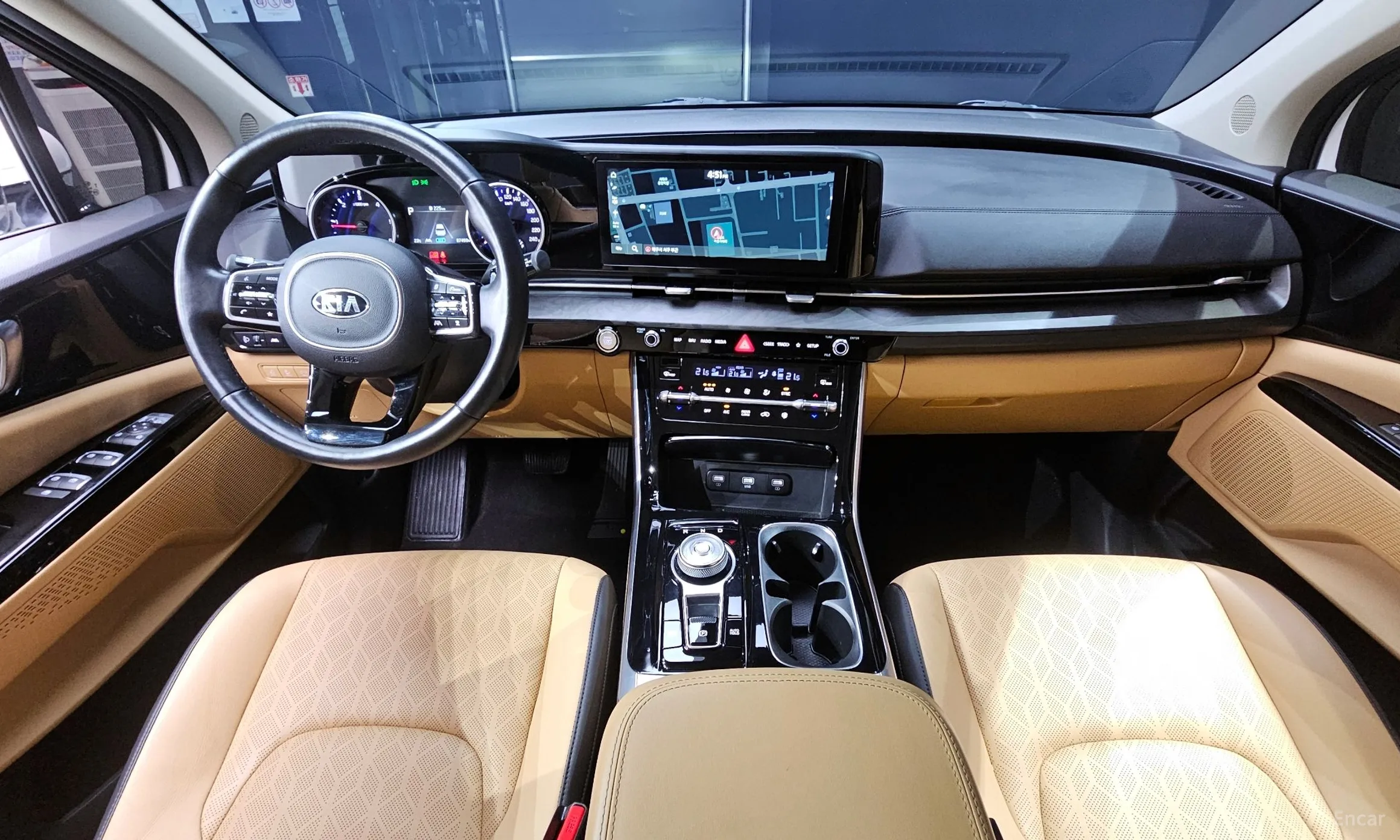Kia Carnival Gen 4 превью 4