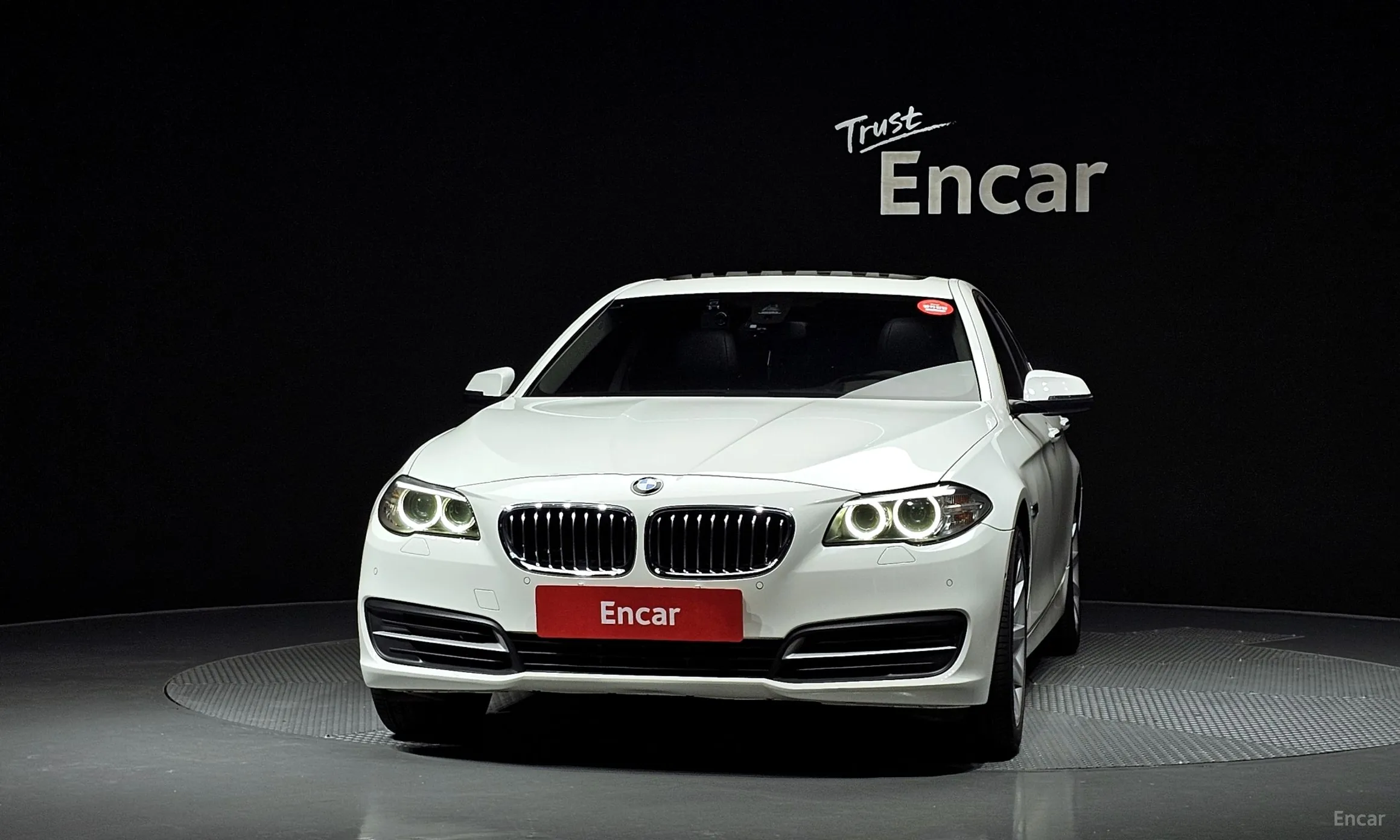 BMW 5 Series (F10) превью 2