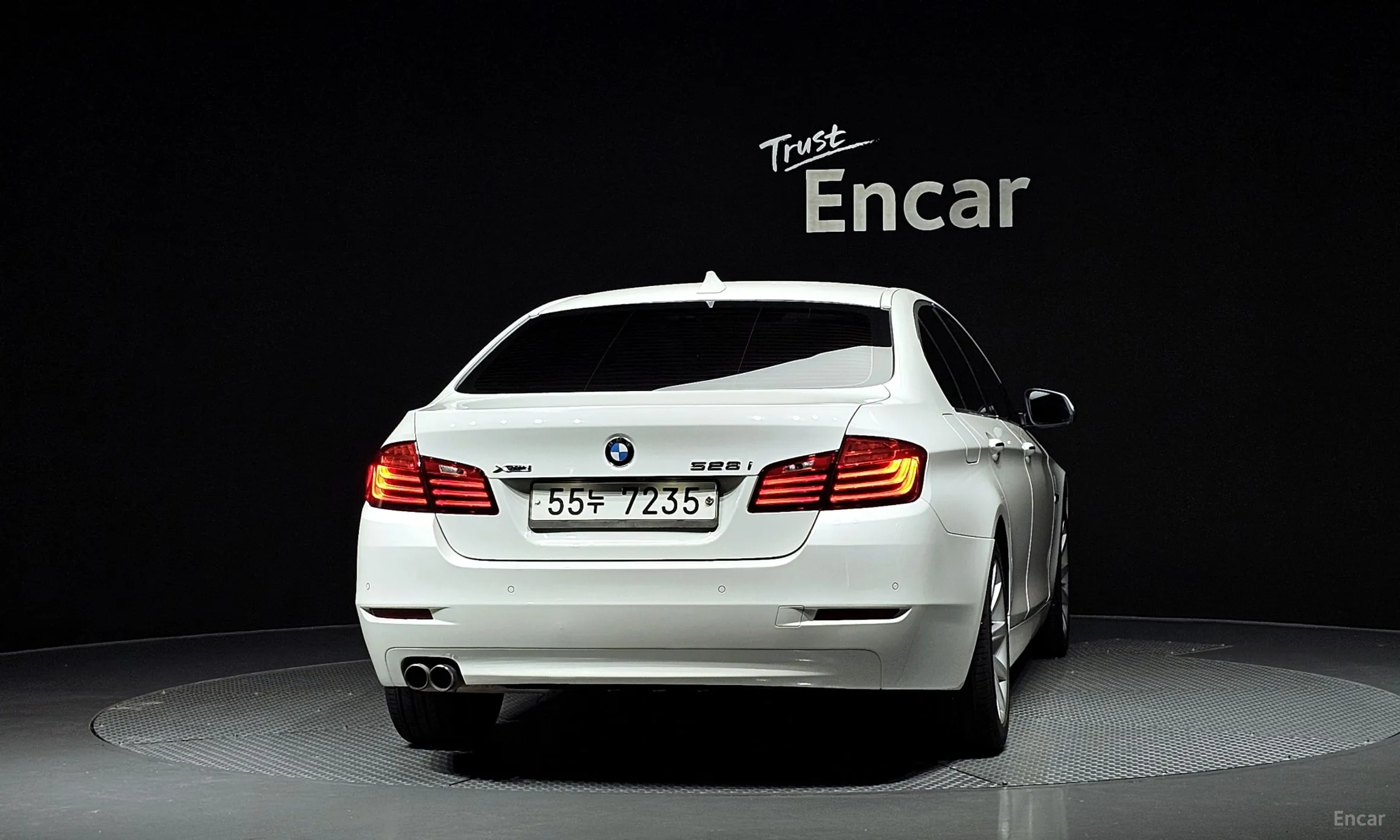 BMW 5 Series (F10) превью 3