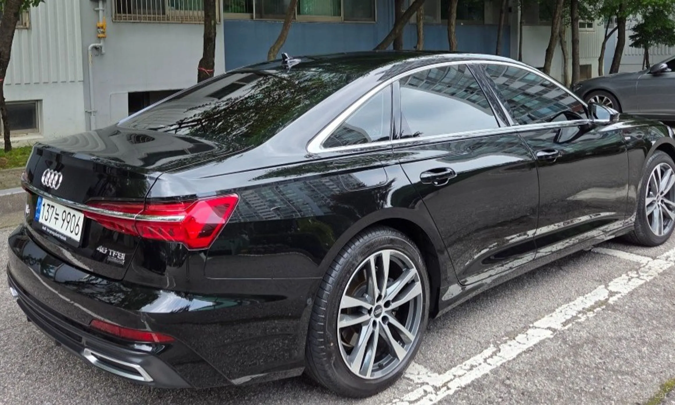 Audi A6 (C8) превью 3