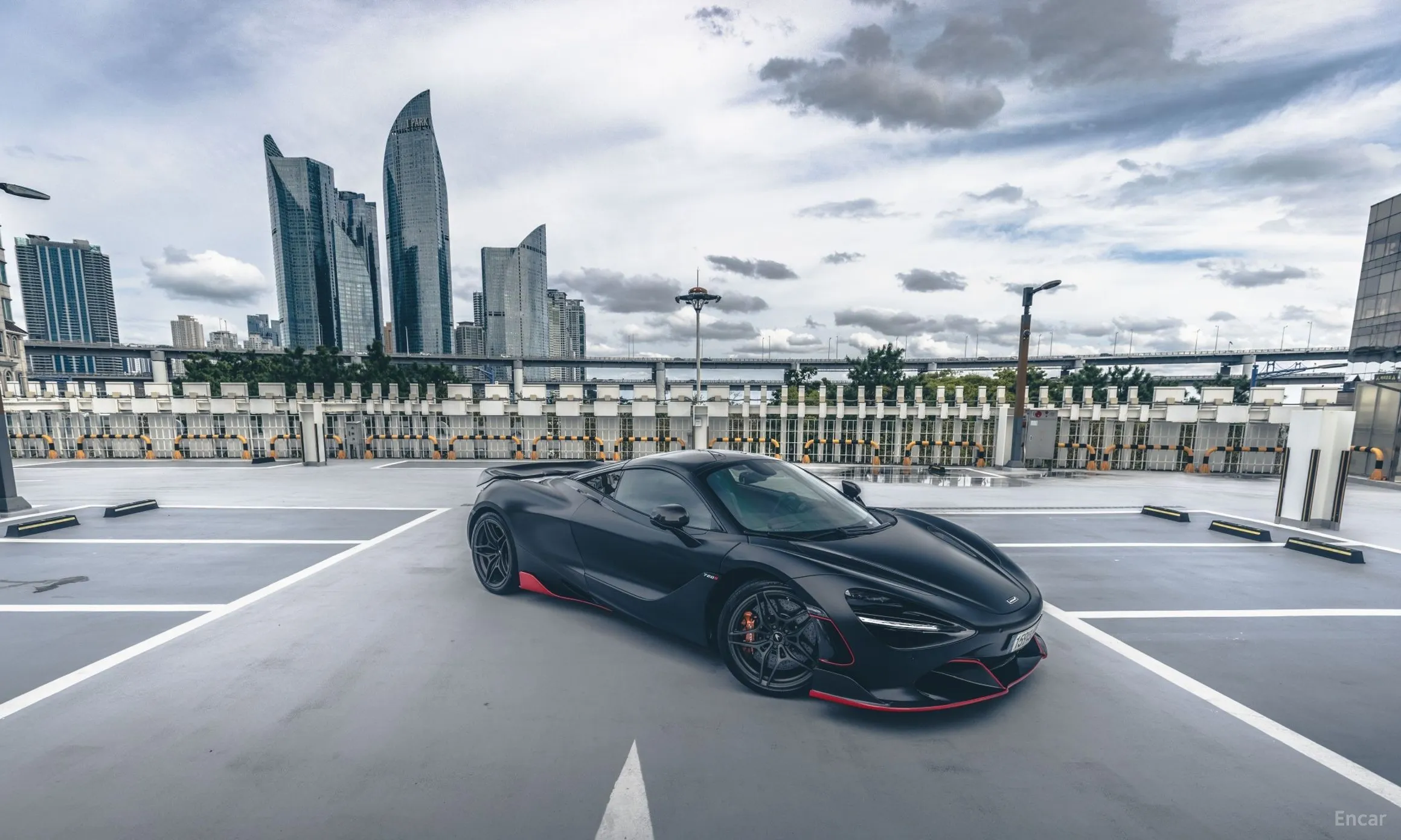 McLaren 720S превью 10