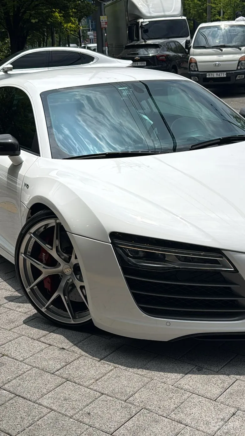 Audi R8