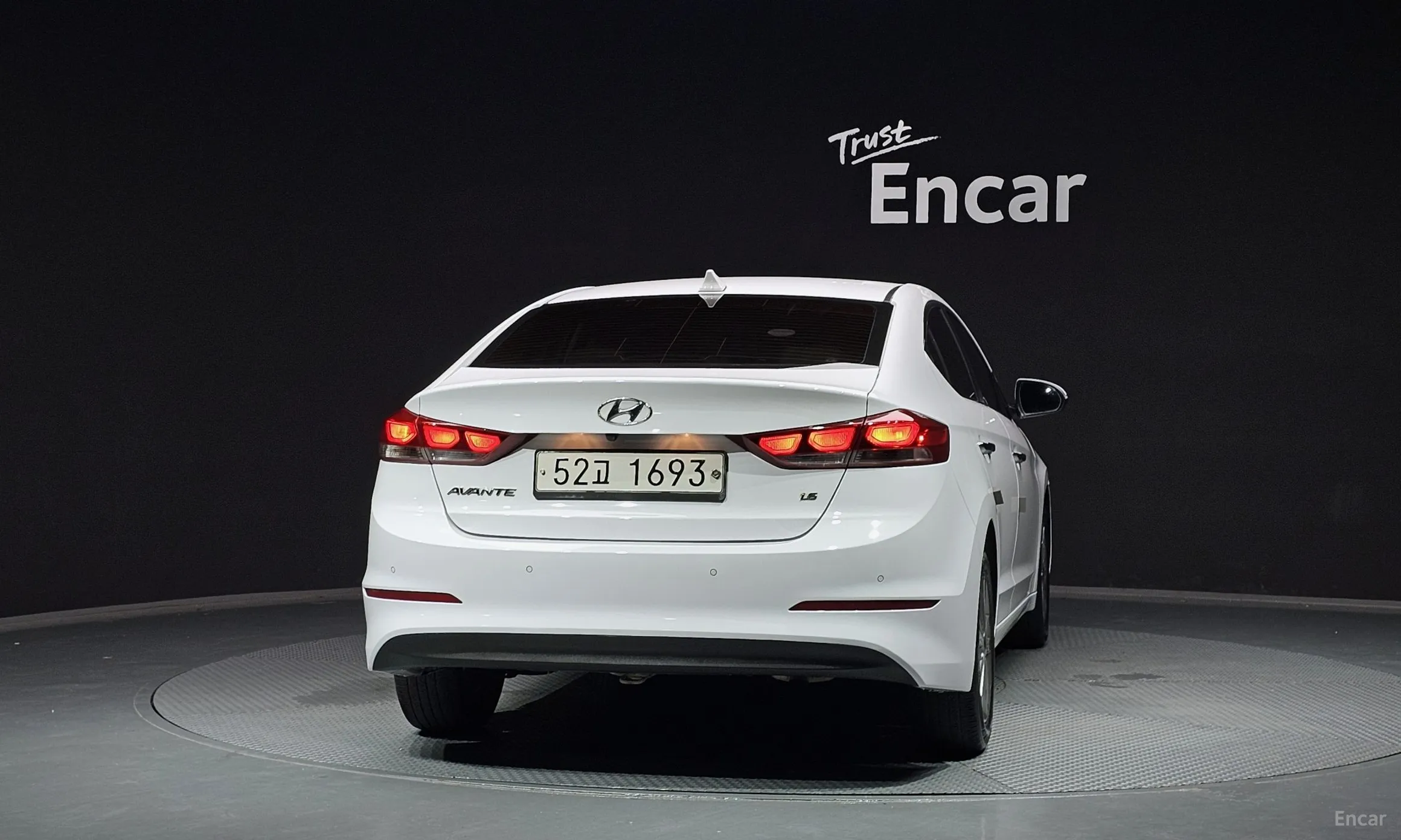 Hyundai Avante AD превью 3