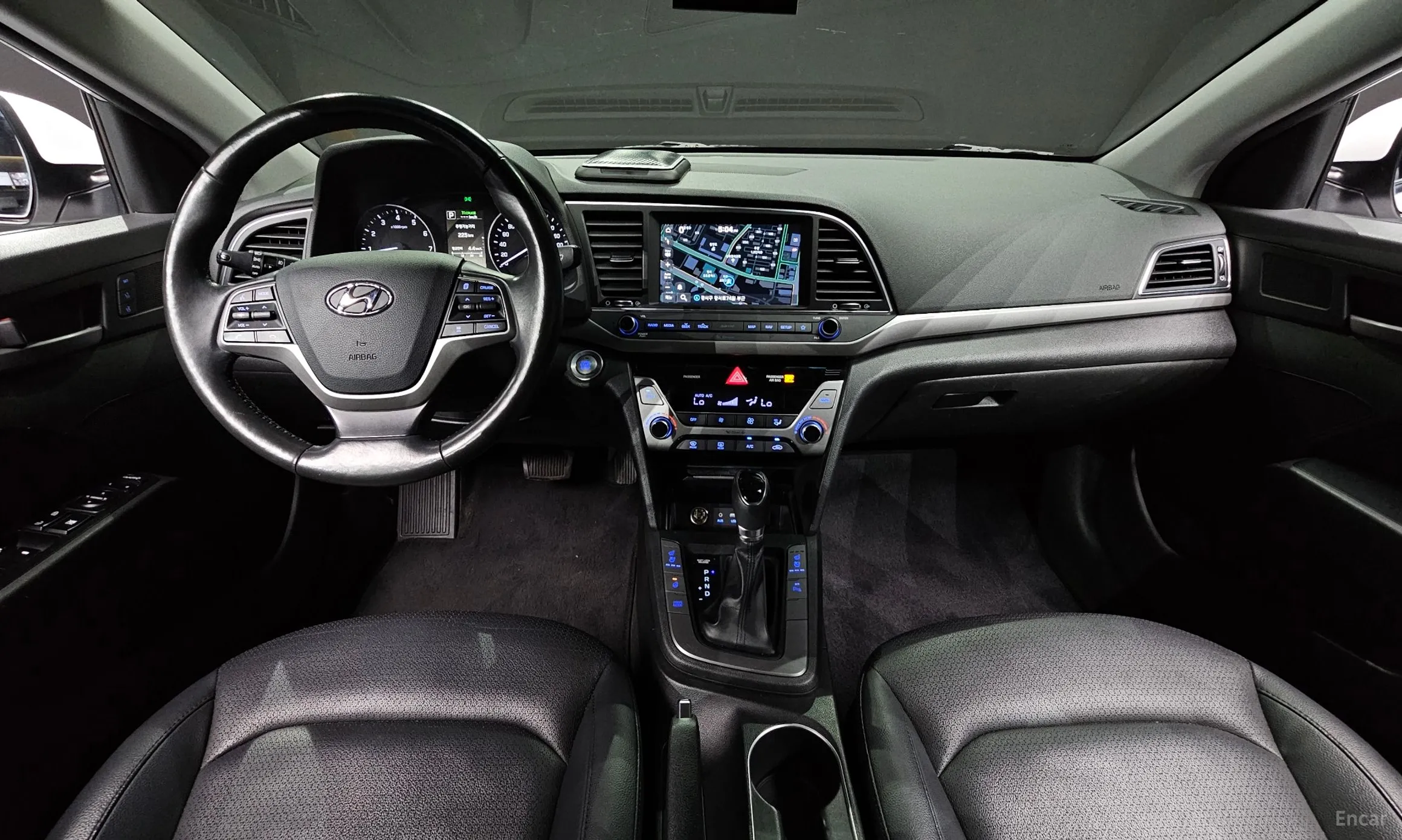 Hyundai Avante AD превью 4