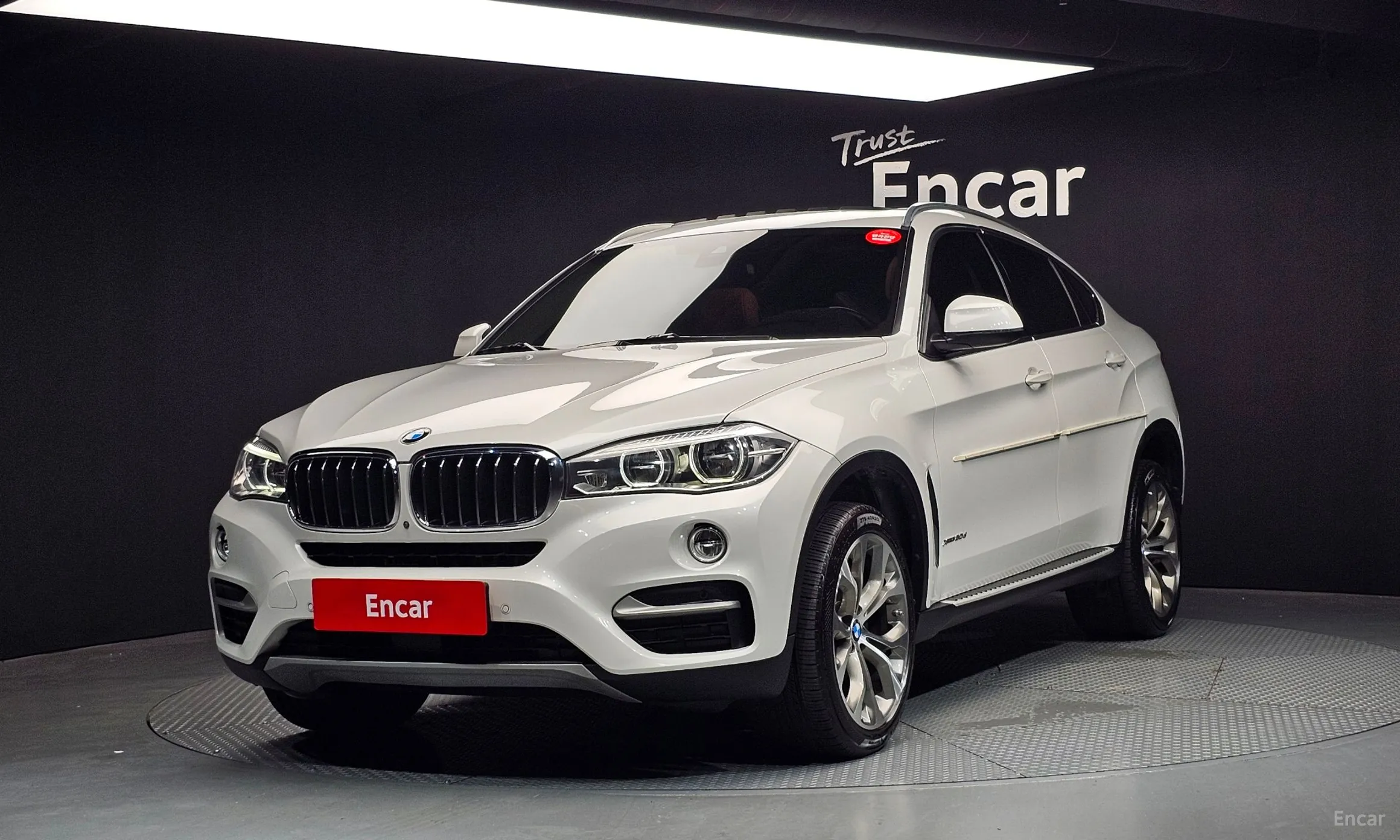 X6 (F16)