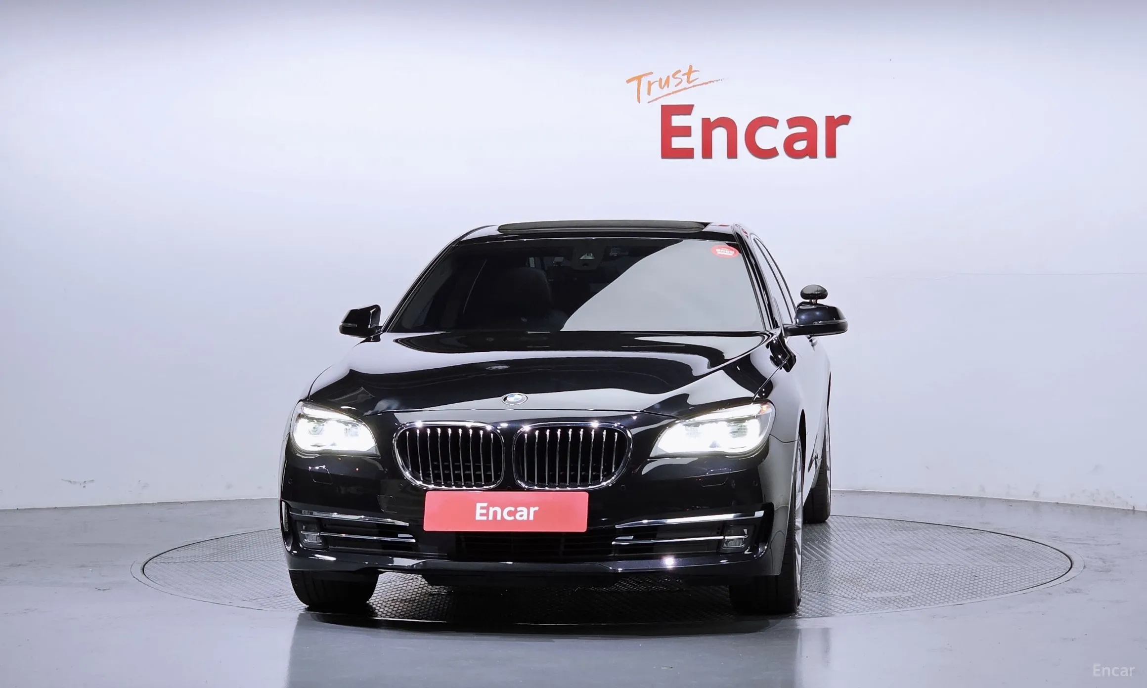 BMW 7 Series (F01) превью 2