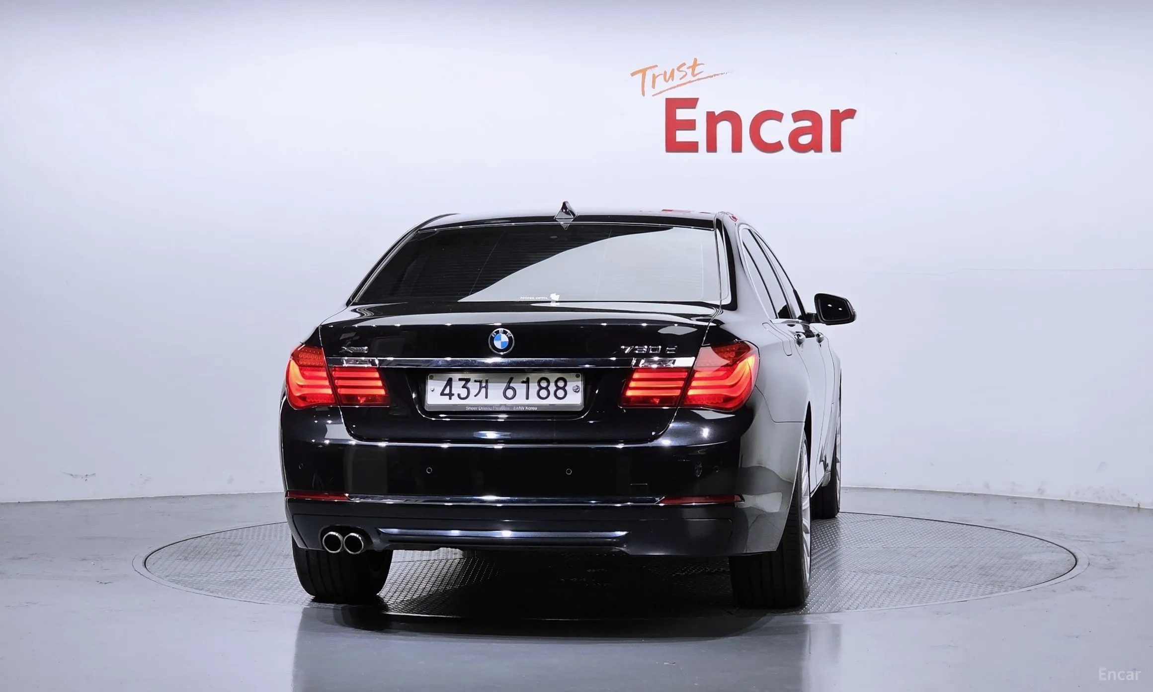 BMW 7 Series (F01) превью 3