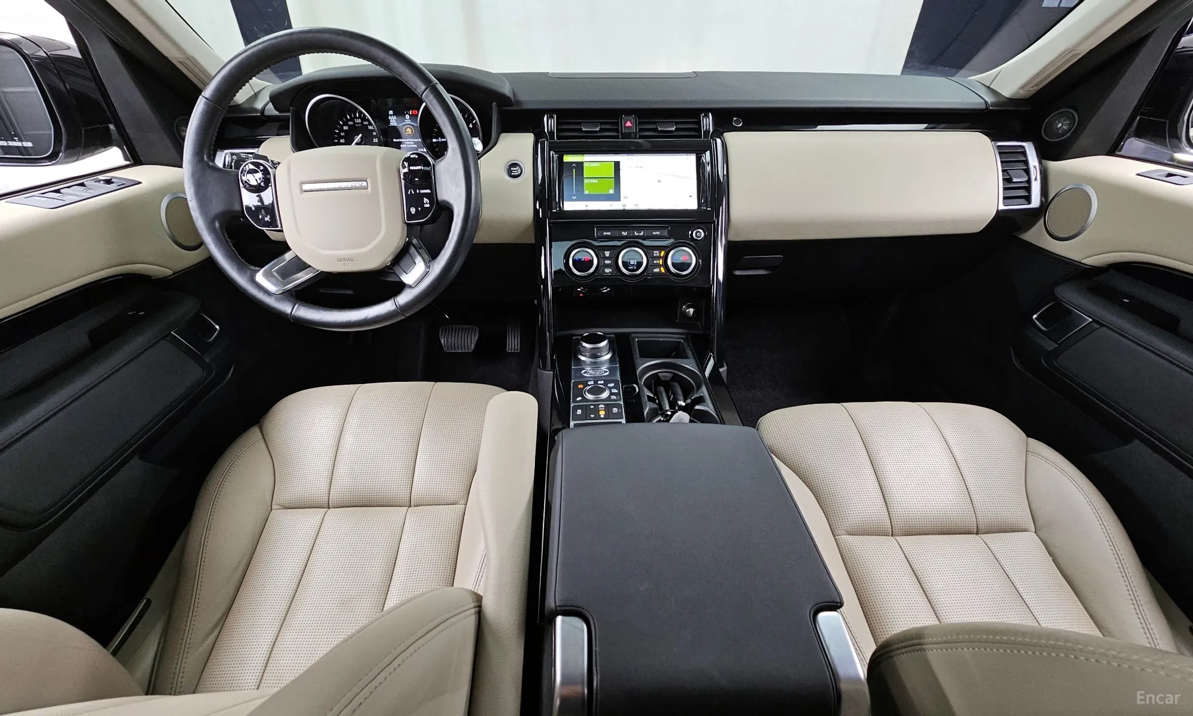 Land Rover Discovery 5 превью 4