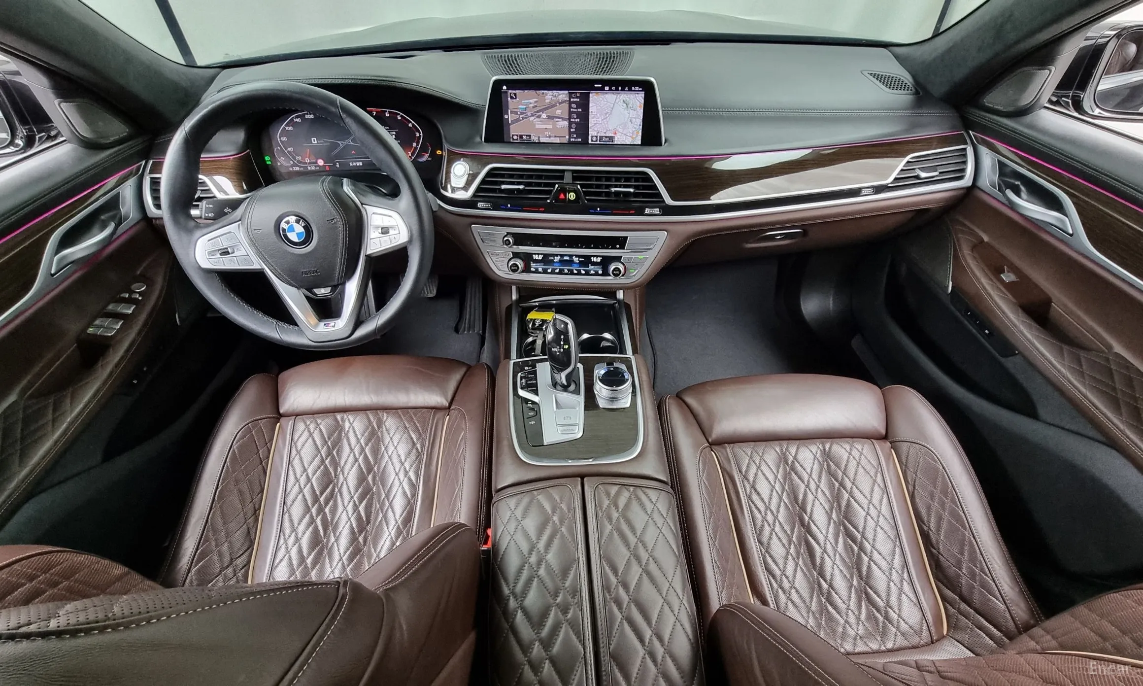 BMW 7 Series (G11) превью 4
