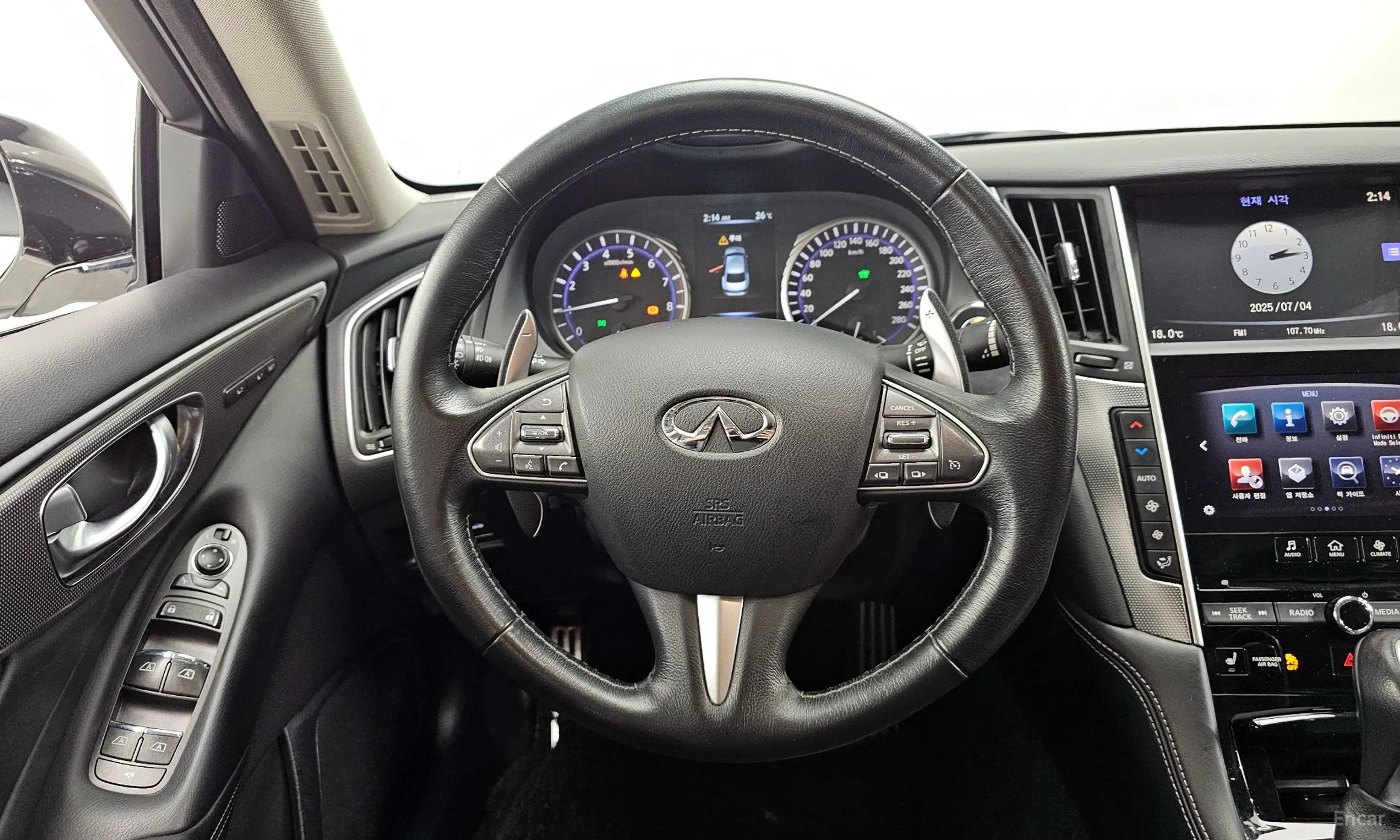 Infiniti Q50 превью 13