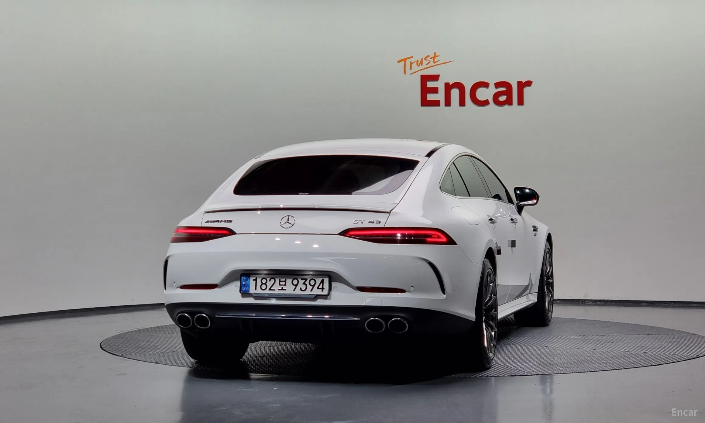 Mercedes Benz AMG GT превью 3