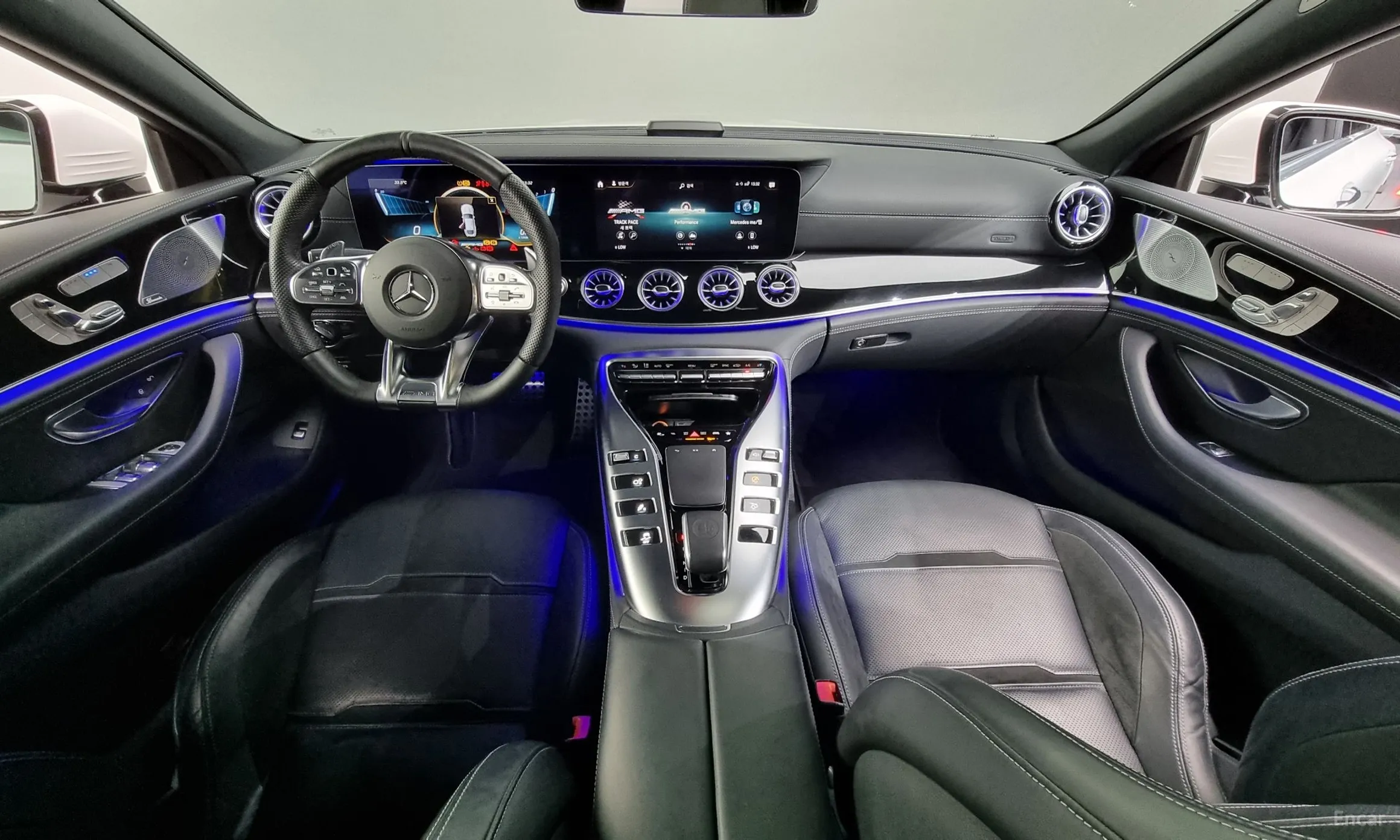Mercedes Benz AMG GT превью 4