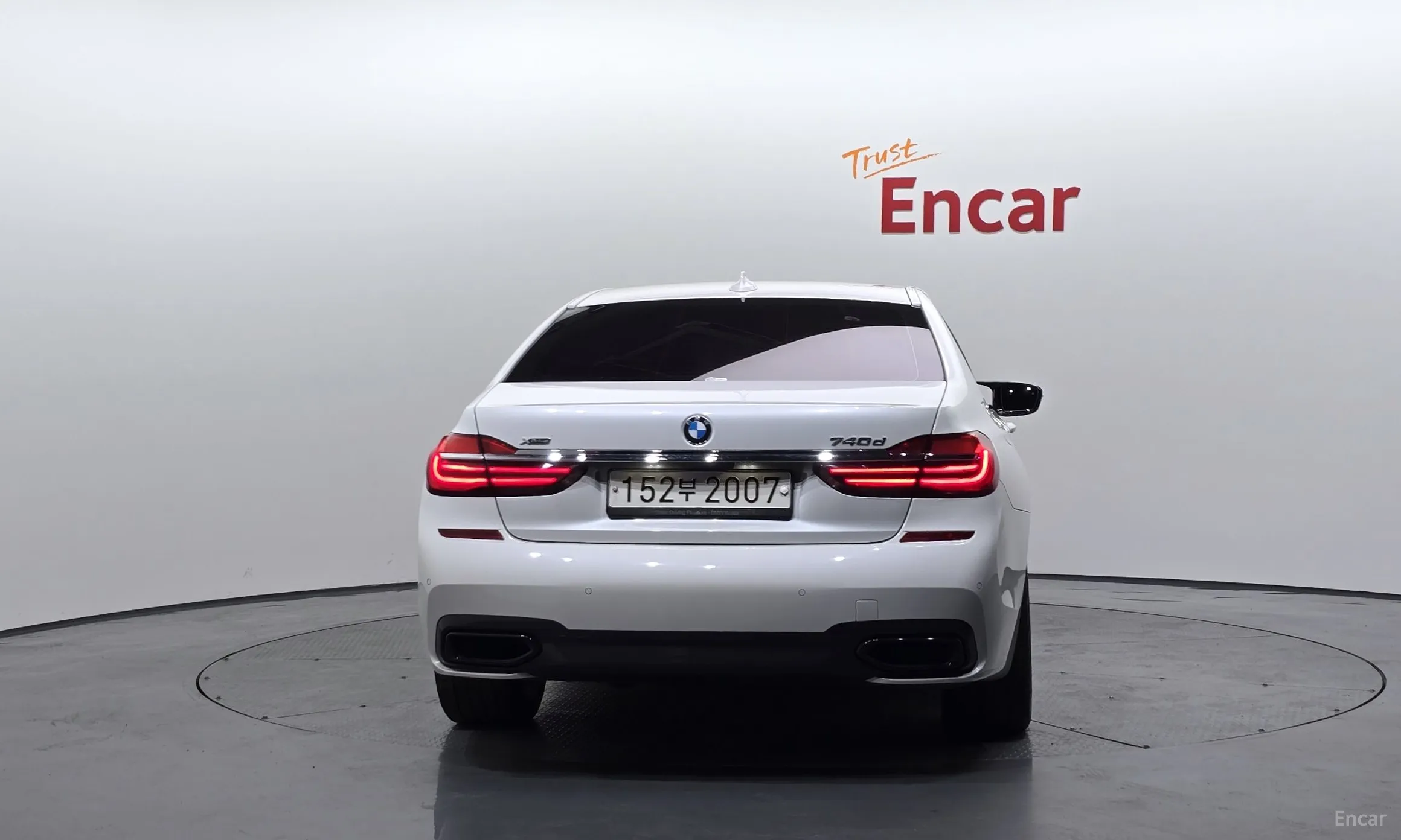 BMW 7 Series (G11) превью 3