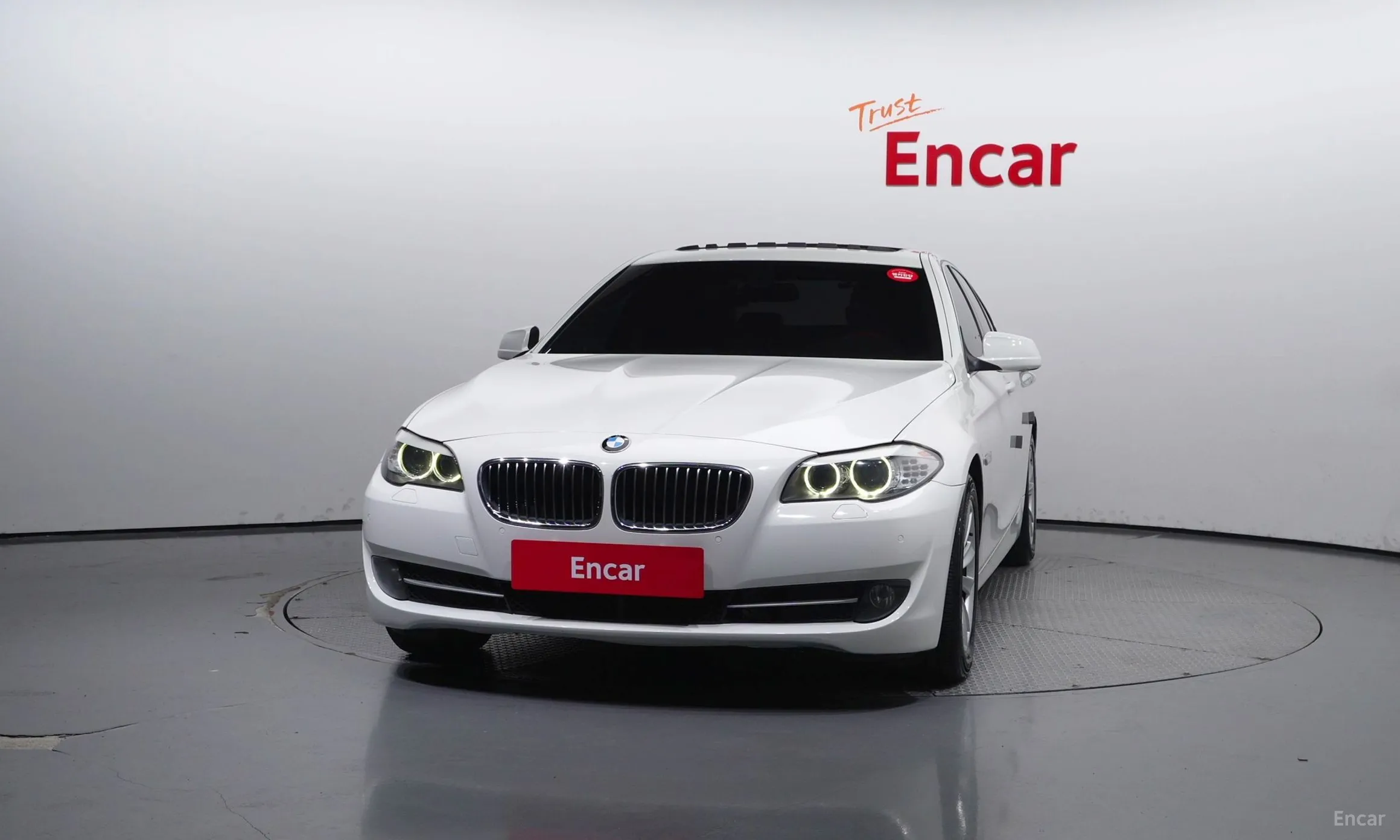 BMW 5 Series (F10) превью 2