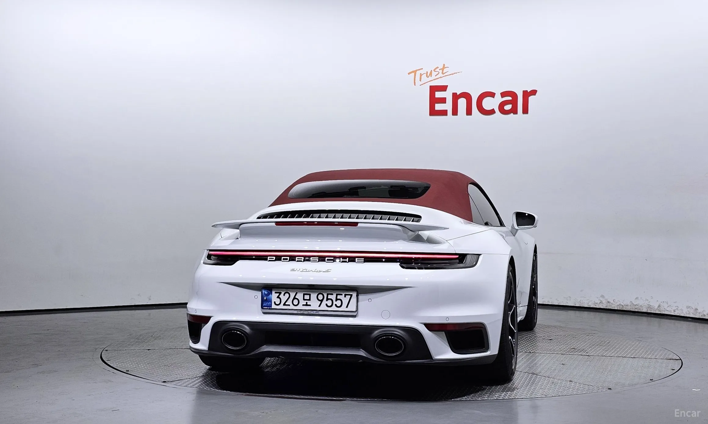 Porsche 911 (992) превью 3