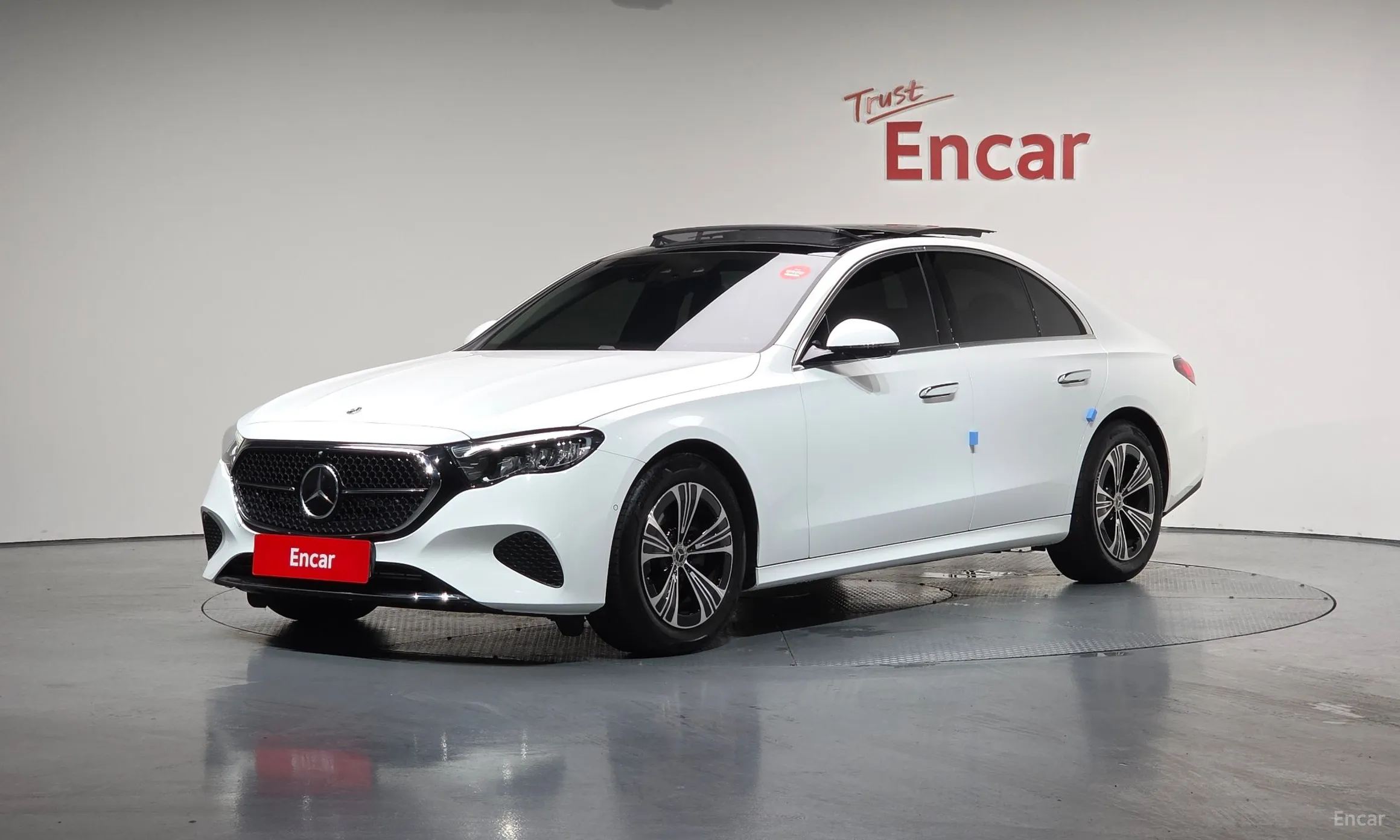 E-Class W214