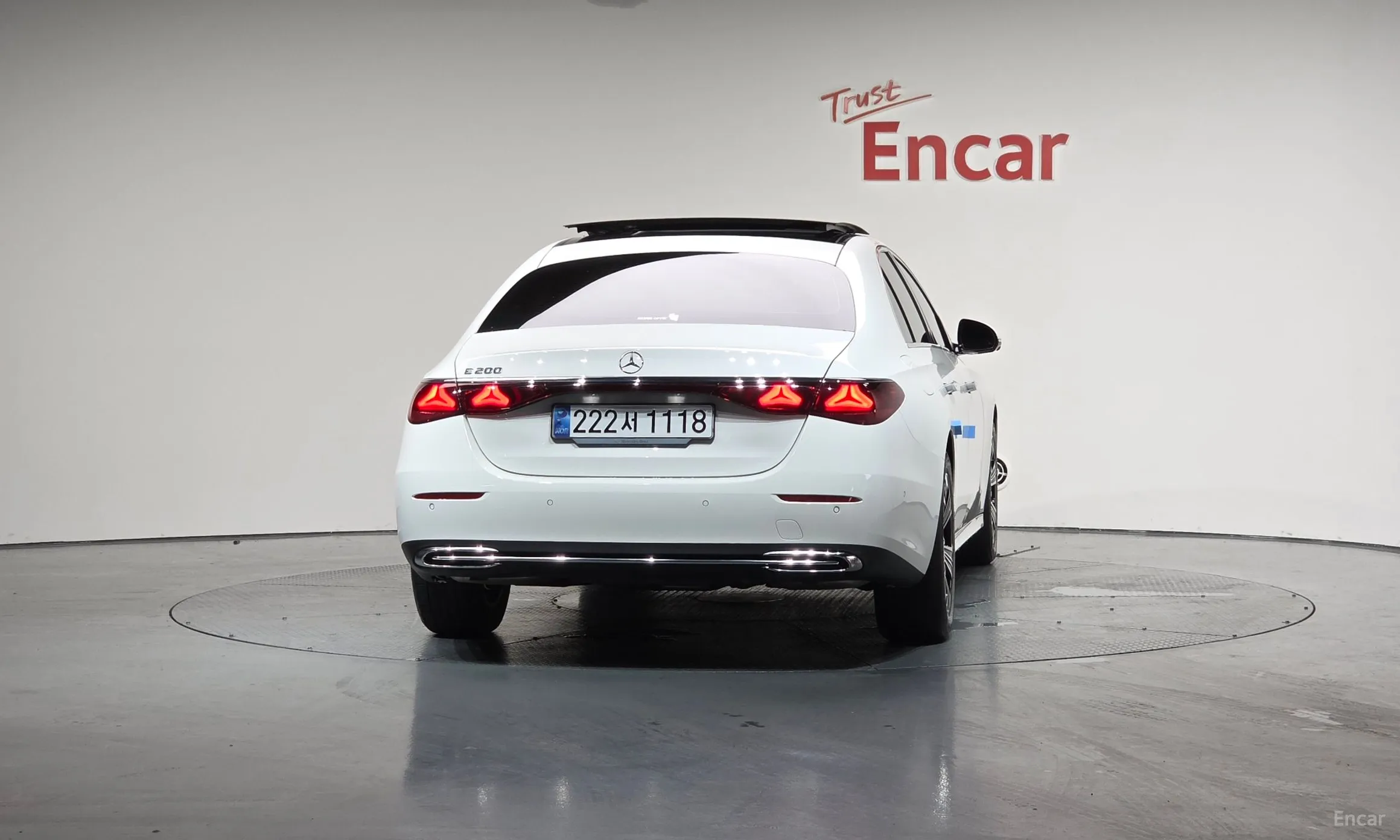 Mercedes Benz E-Class W214 превью 3