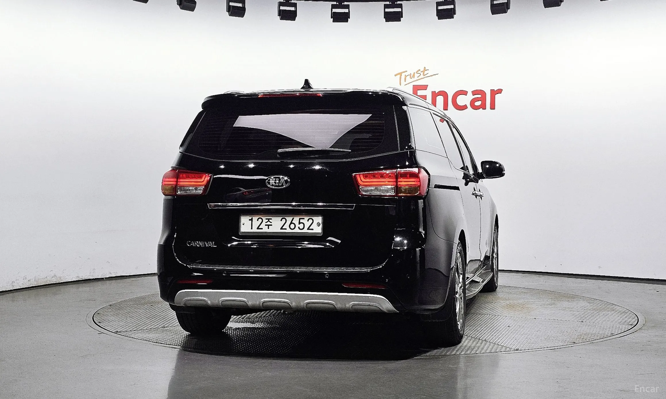 Kia Carnival превью 3