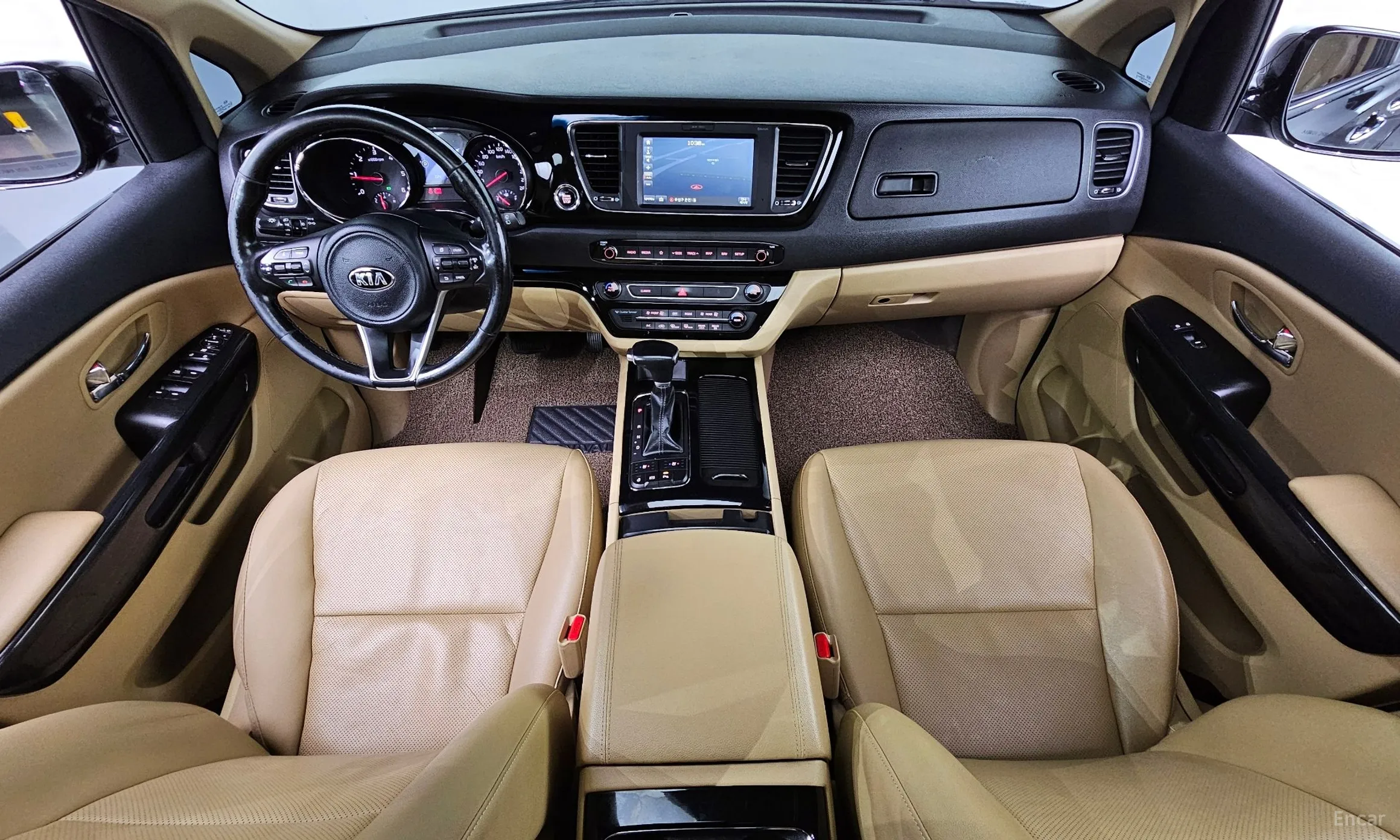 Kia Carnival превью 4