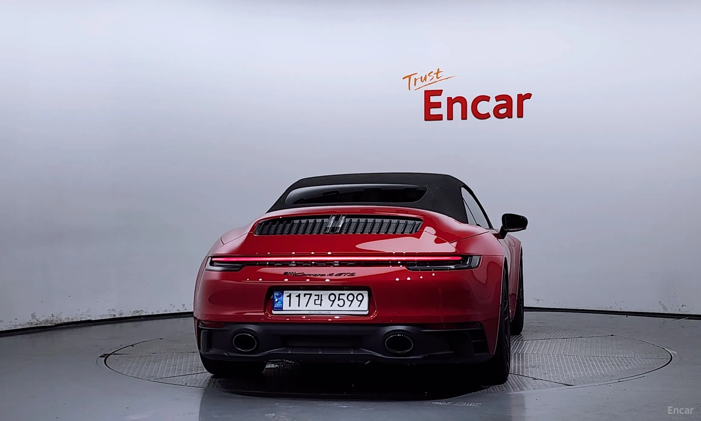 Porsche 911 (992) превью 3