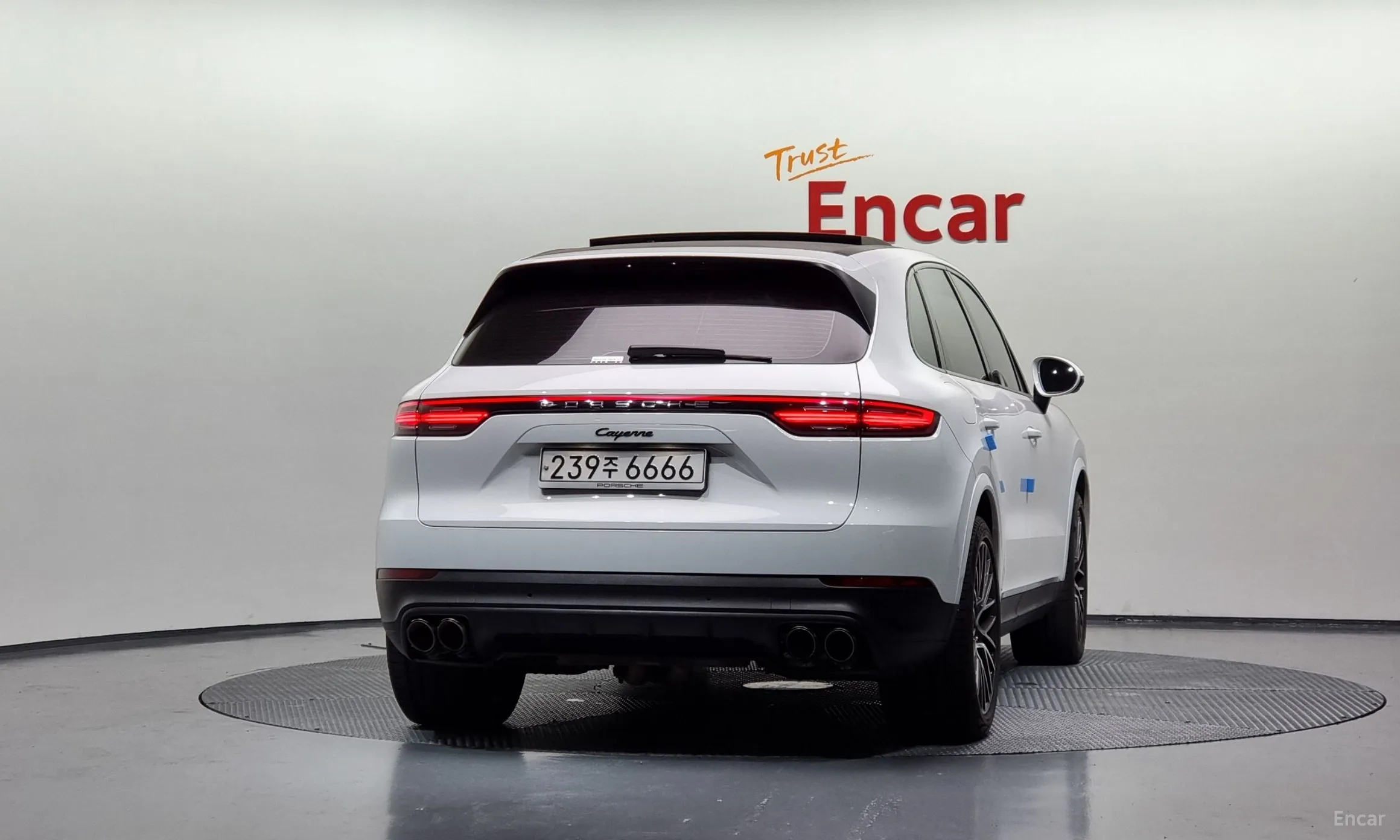 Porsche Cayenne (PO536) превью 3