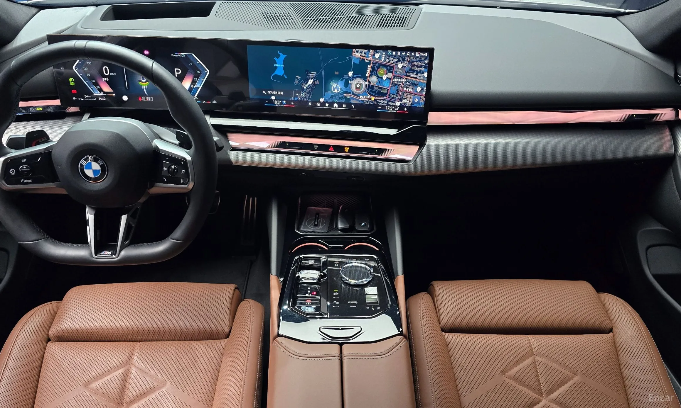 BMW 5 Series (G60) превью 4