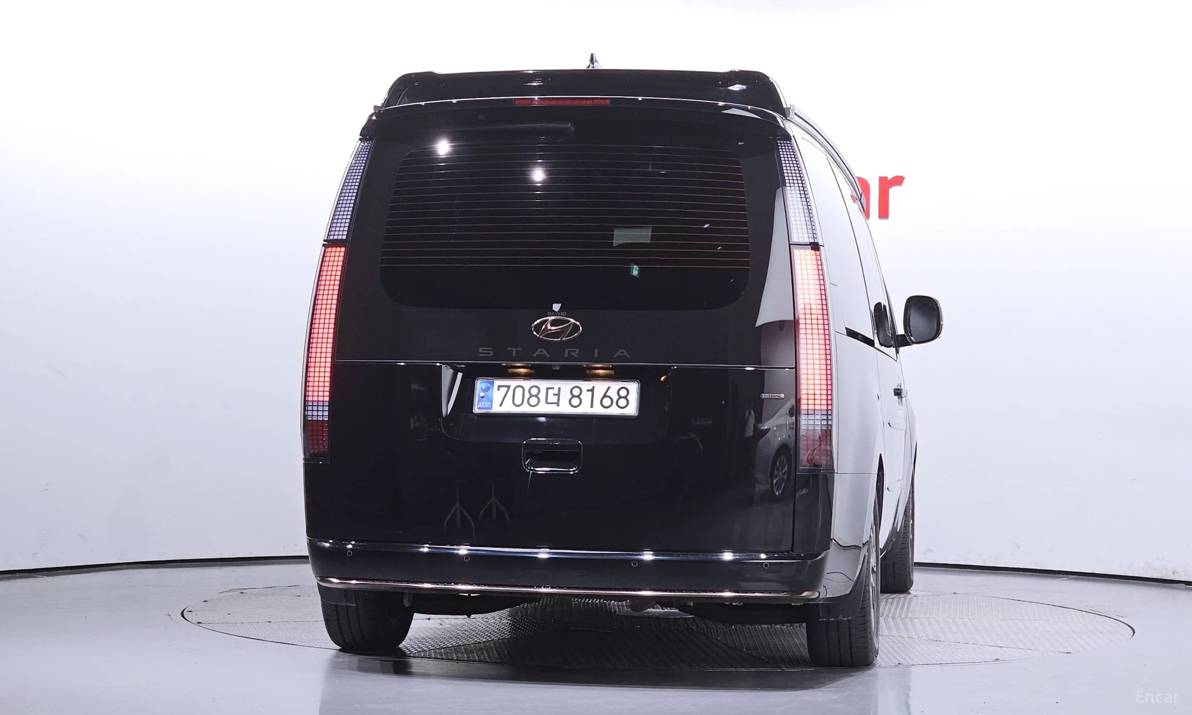 Hyundai Staria превью 3