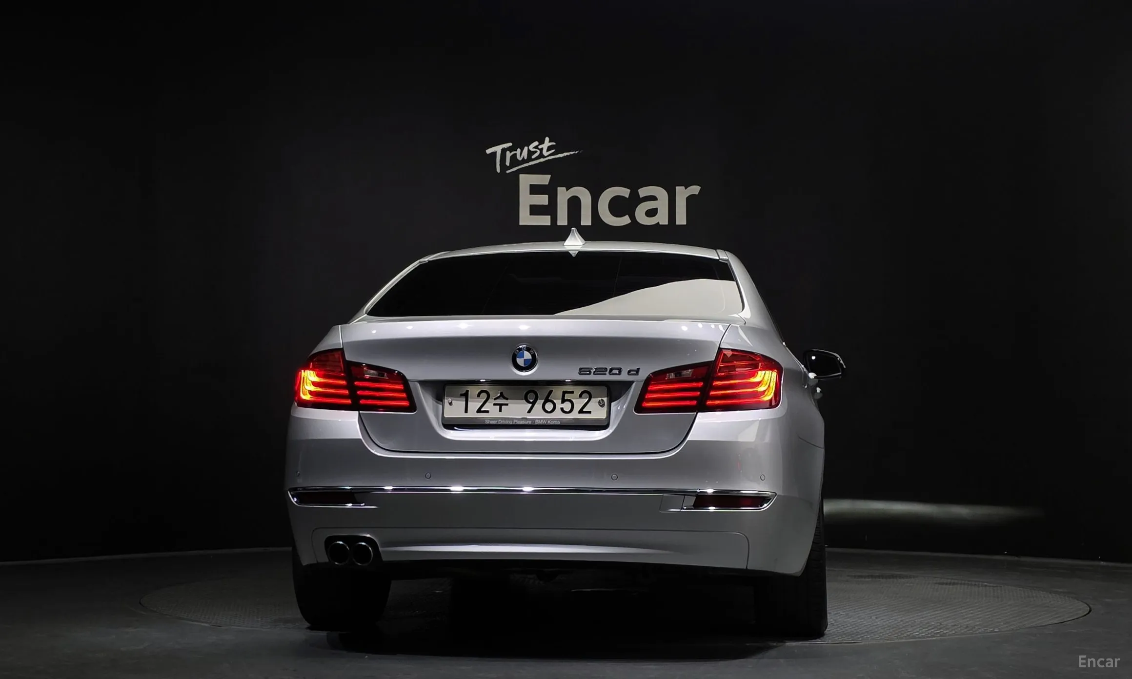 BMW 5 Series (F10) превью 3