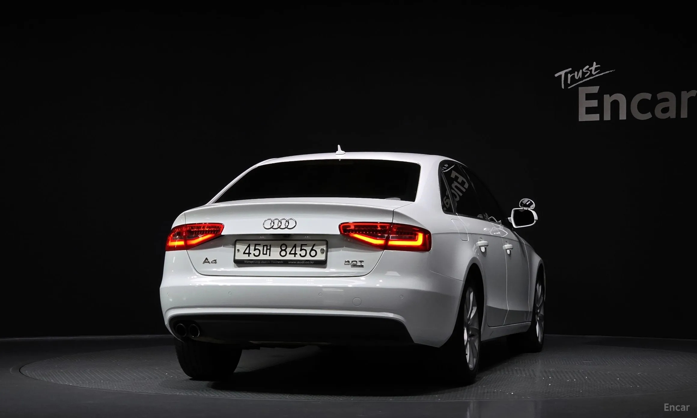 Audi New A4 превью 3
