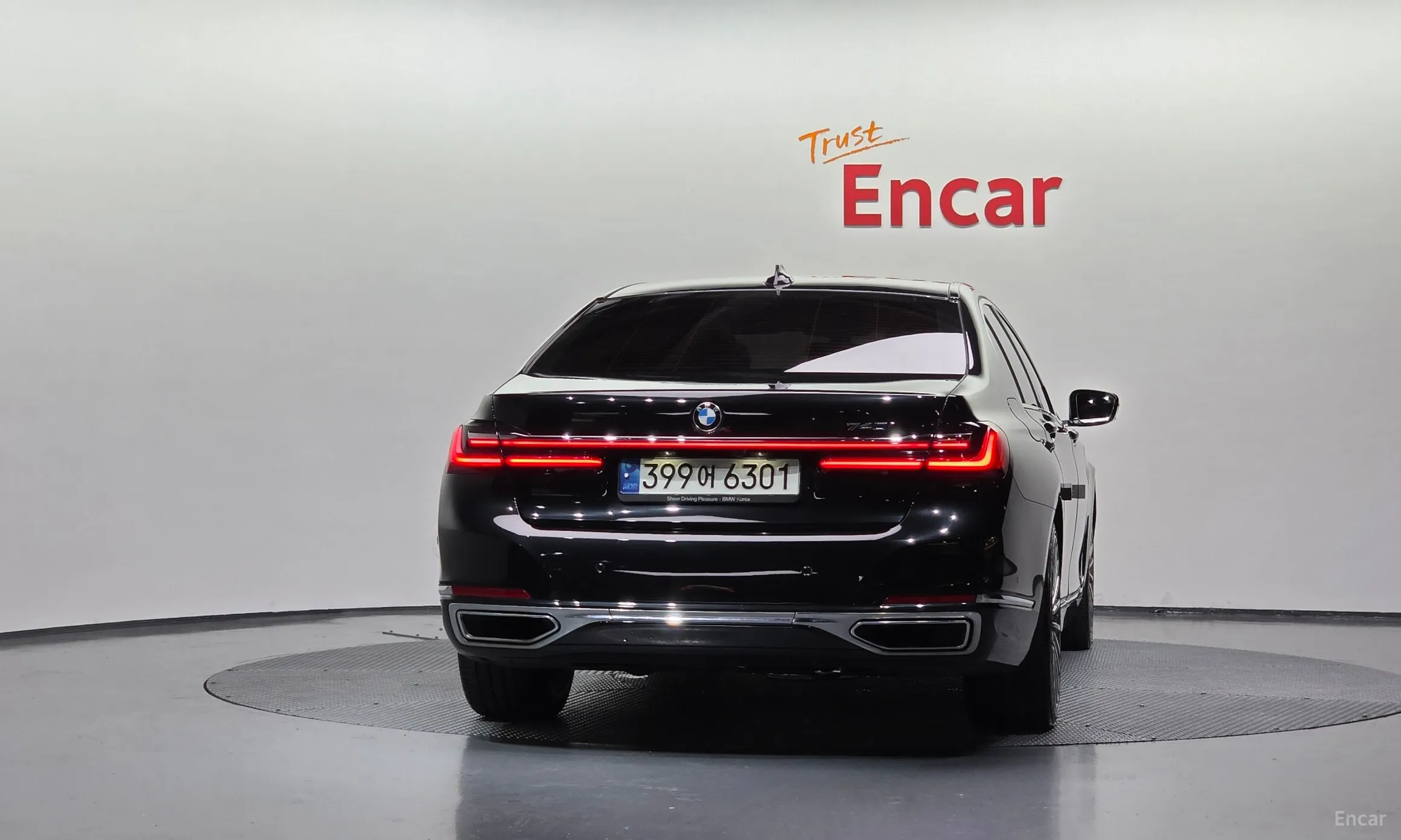 BMW 7 Series (G11) превью 3
