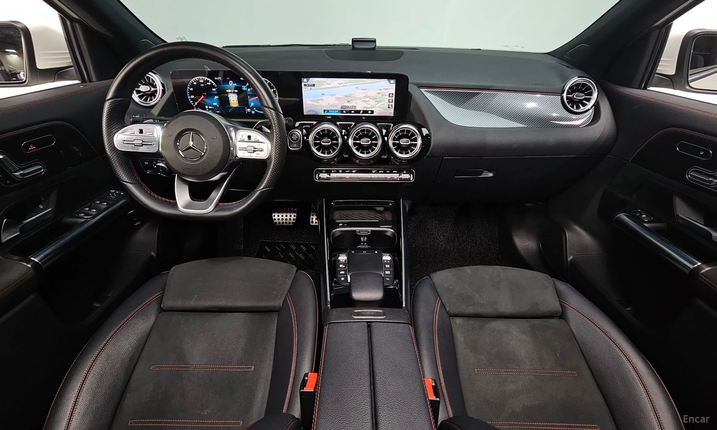 Mercedes Benz GLA-Class H247 превью 4