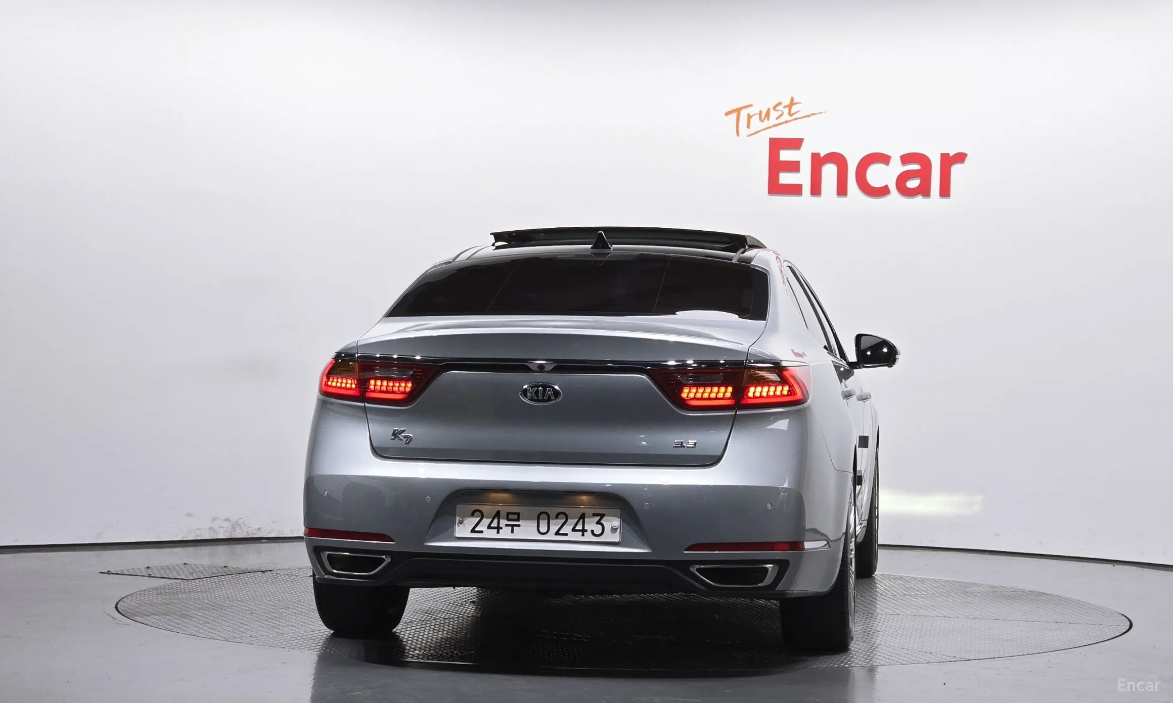 Kia K7 Hybrid превью 3