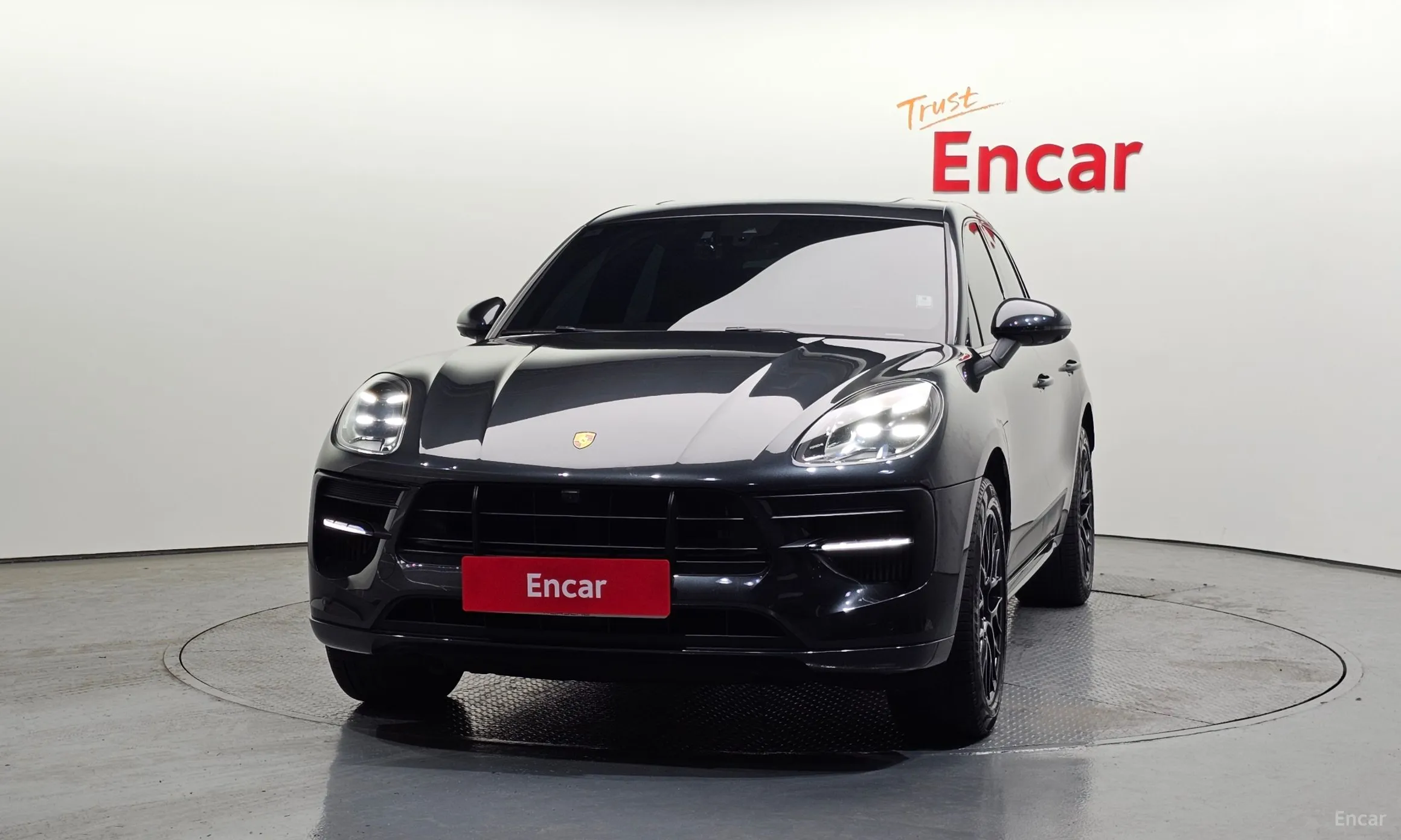 Porsche Macan превью 2